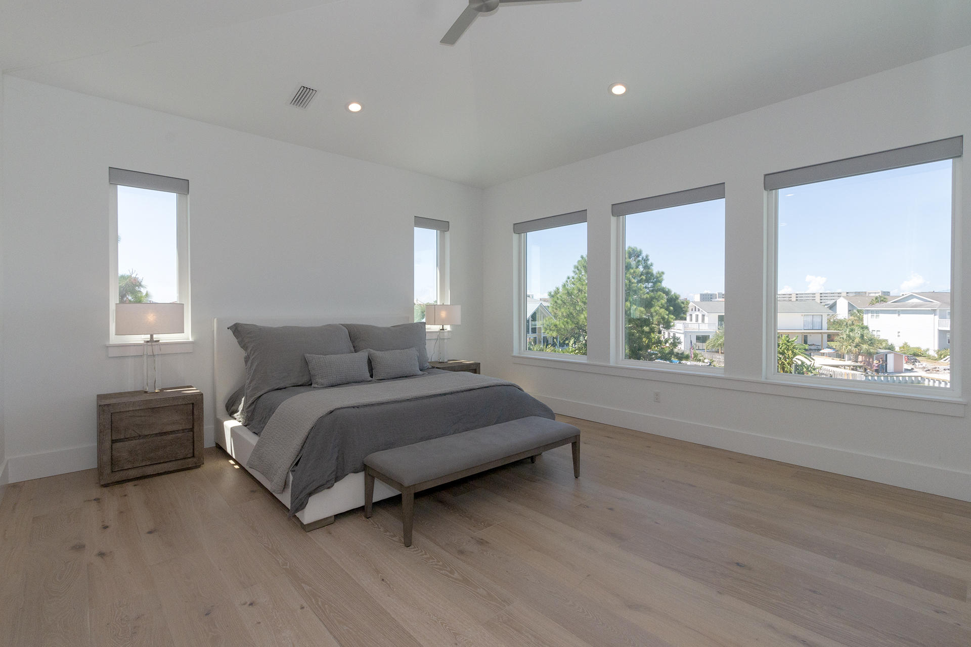 HOLIDAY ISLE - Residential