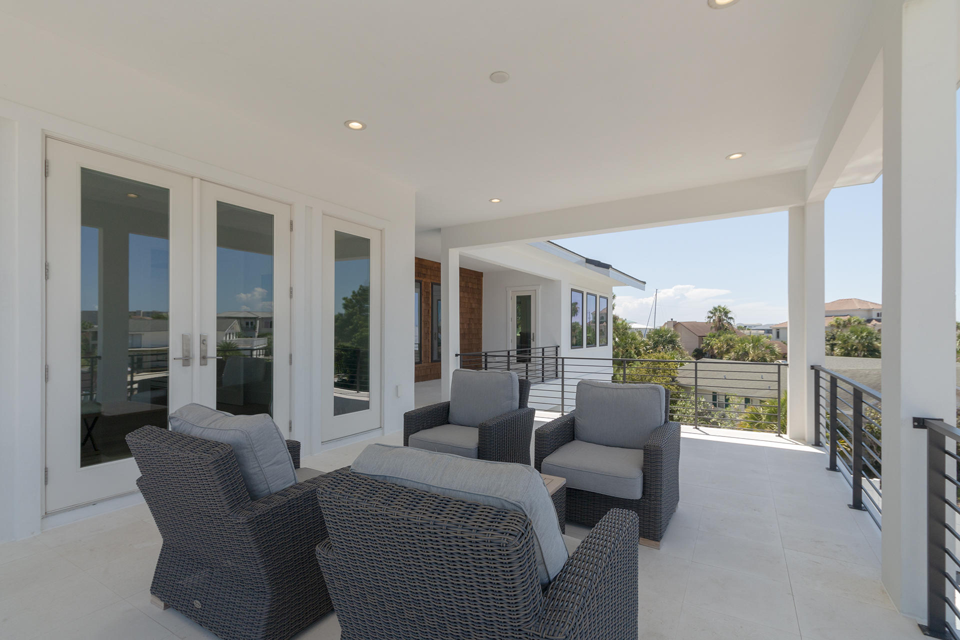 HOLIDAY ISLE - Residential