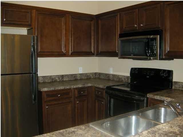 Hadleigh Hills Town Homes - Residential