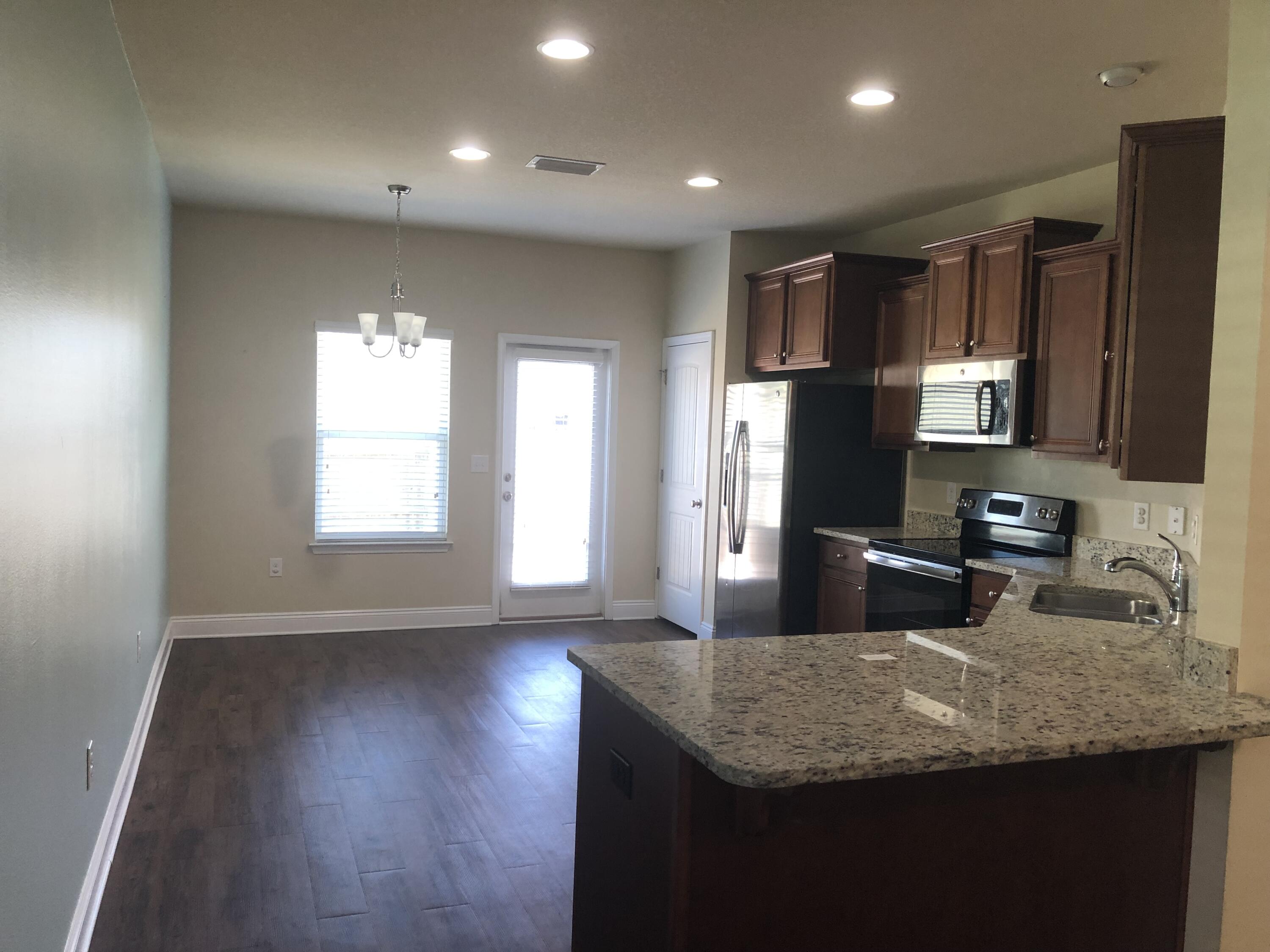 LAGRANGE LANDING - Residential Lease
