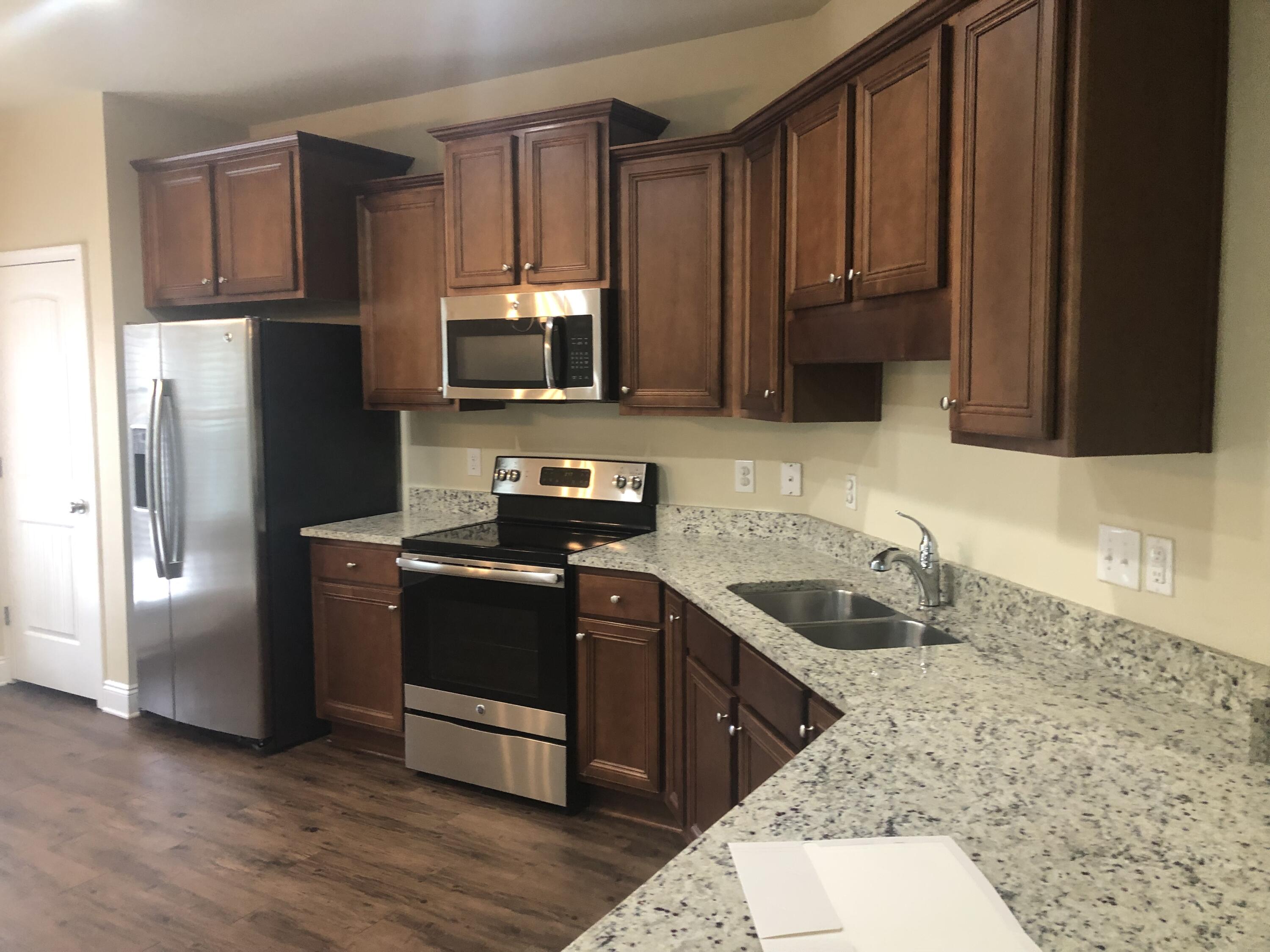 LAGRANGE LANDING - Residential Lease