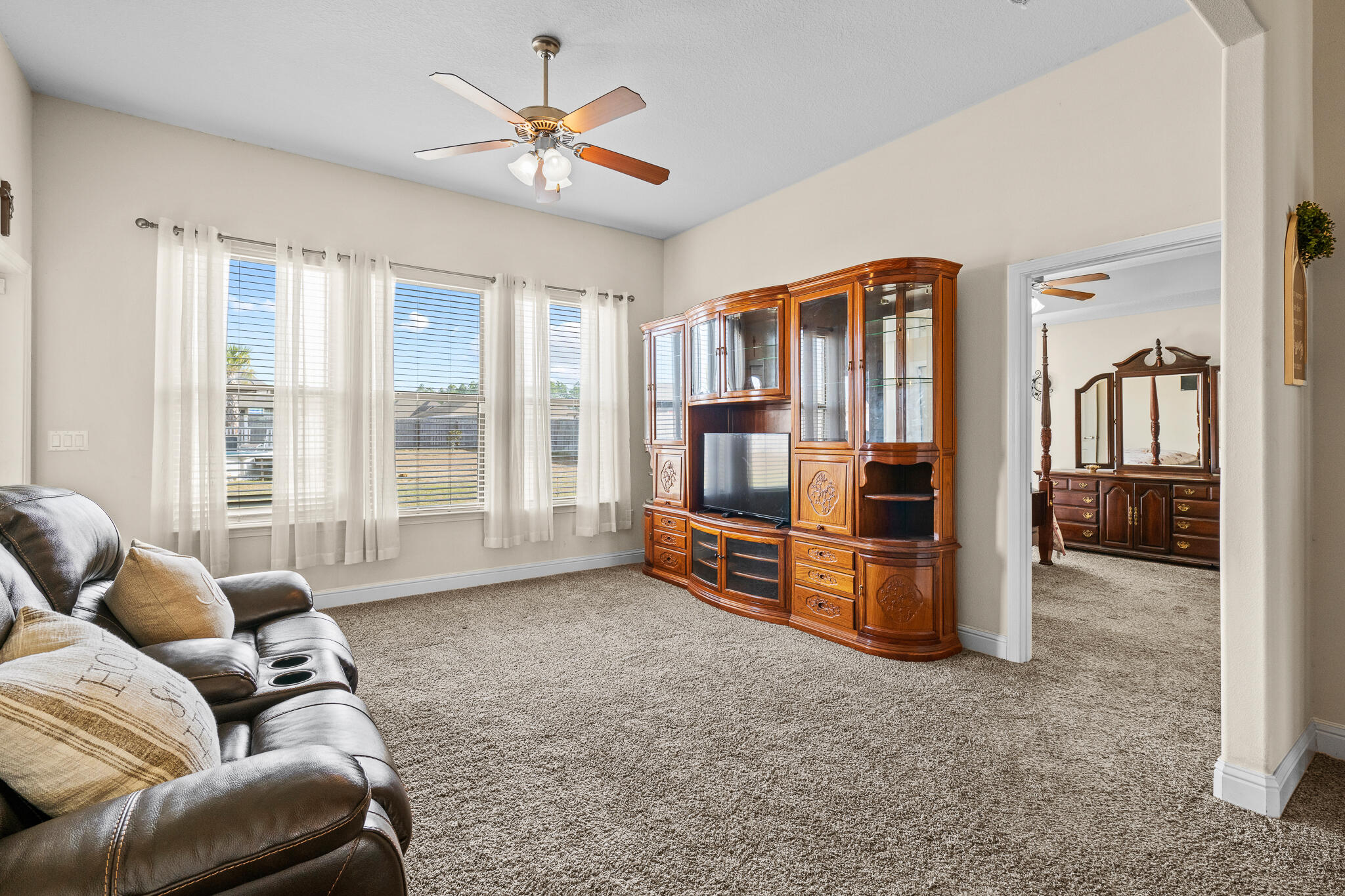 BROWNSTONE MANOR - Residential