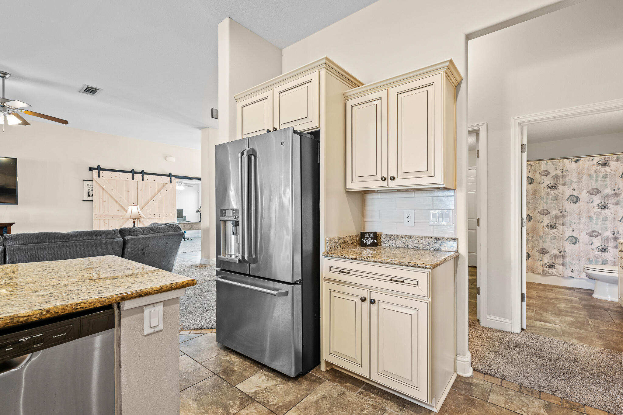 BROWNSTONE MANOR - Residential