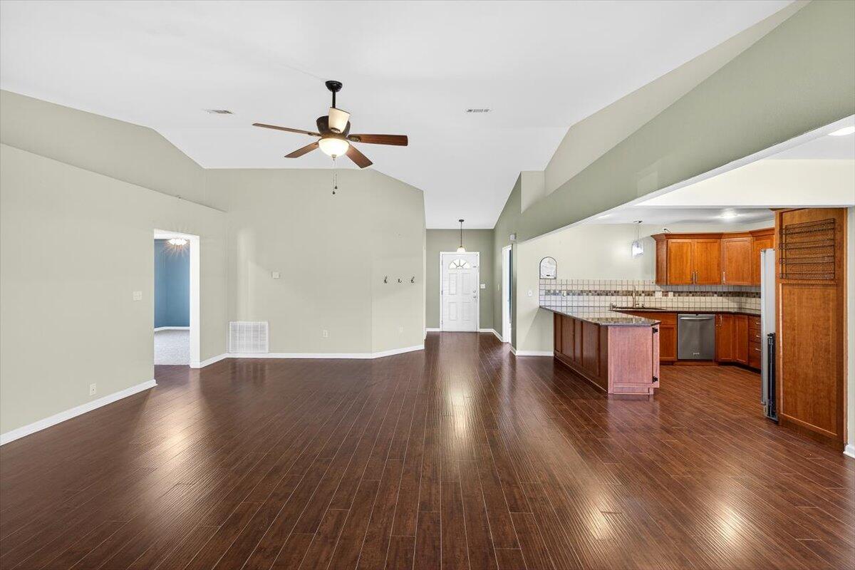 WESTVIEW ESTATES - Residential