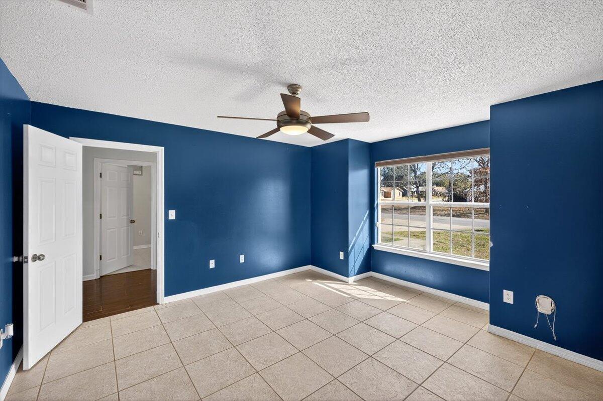 WESTVIEW ESTATES - Residential