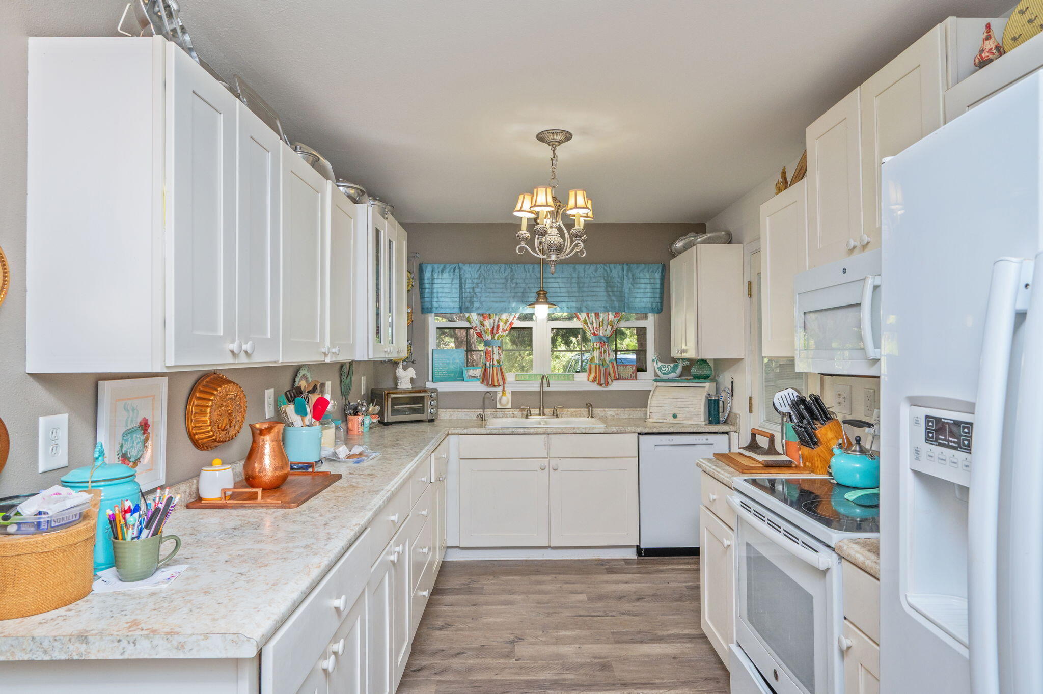 EAST BAY HEIGHTS - Residential