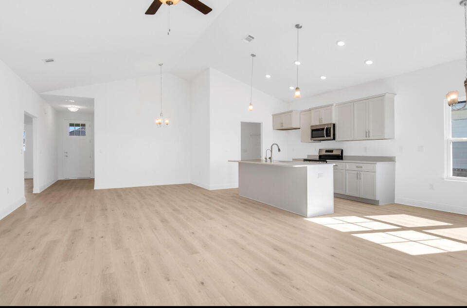 THE BLUFFS AT LAFAYETTE - Residential
