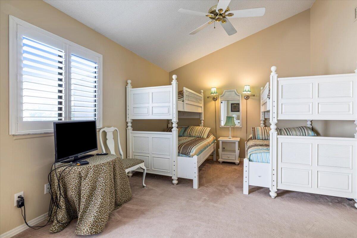 SHORELINE GARDEN T/H - Residential