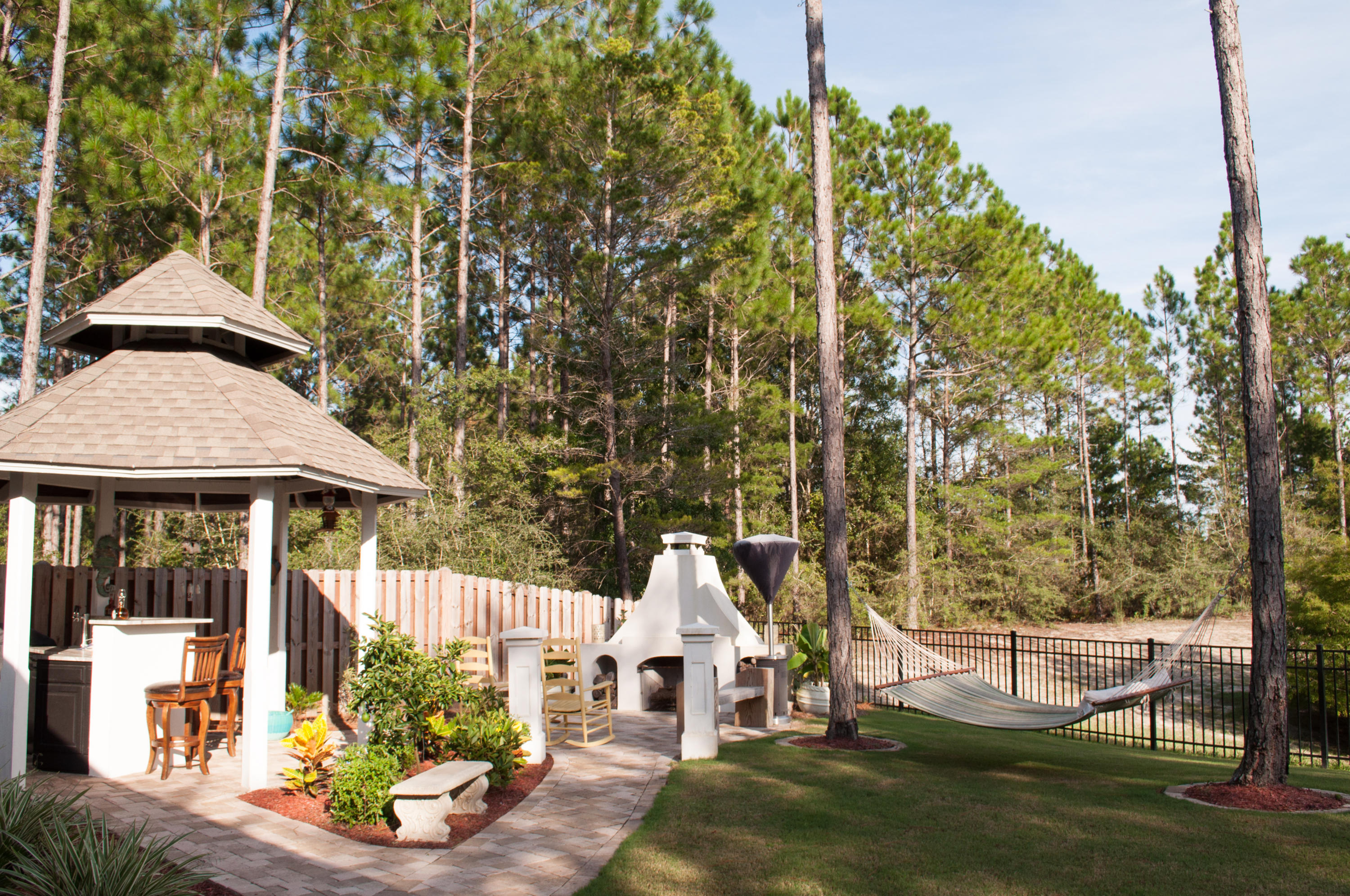 HAMMOCK BAY - Residential