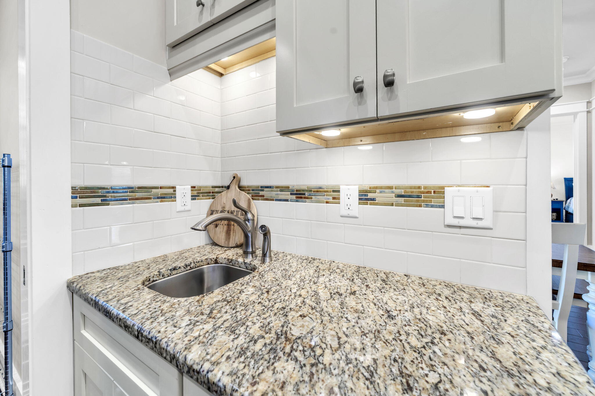 COTTAGES AT EASTERN LAKE - Residential