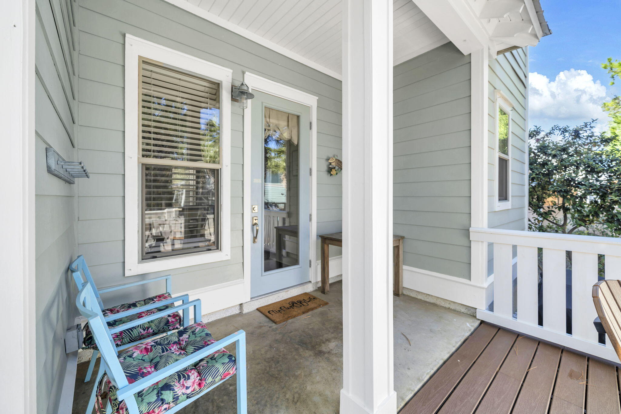 COTTAGES AT EASTERN LAKE - Residential