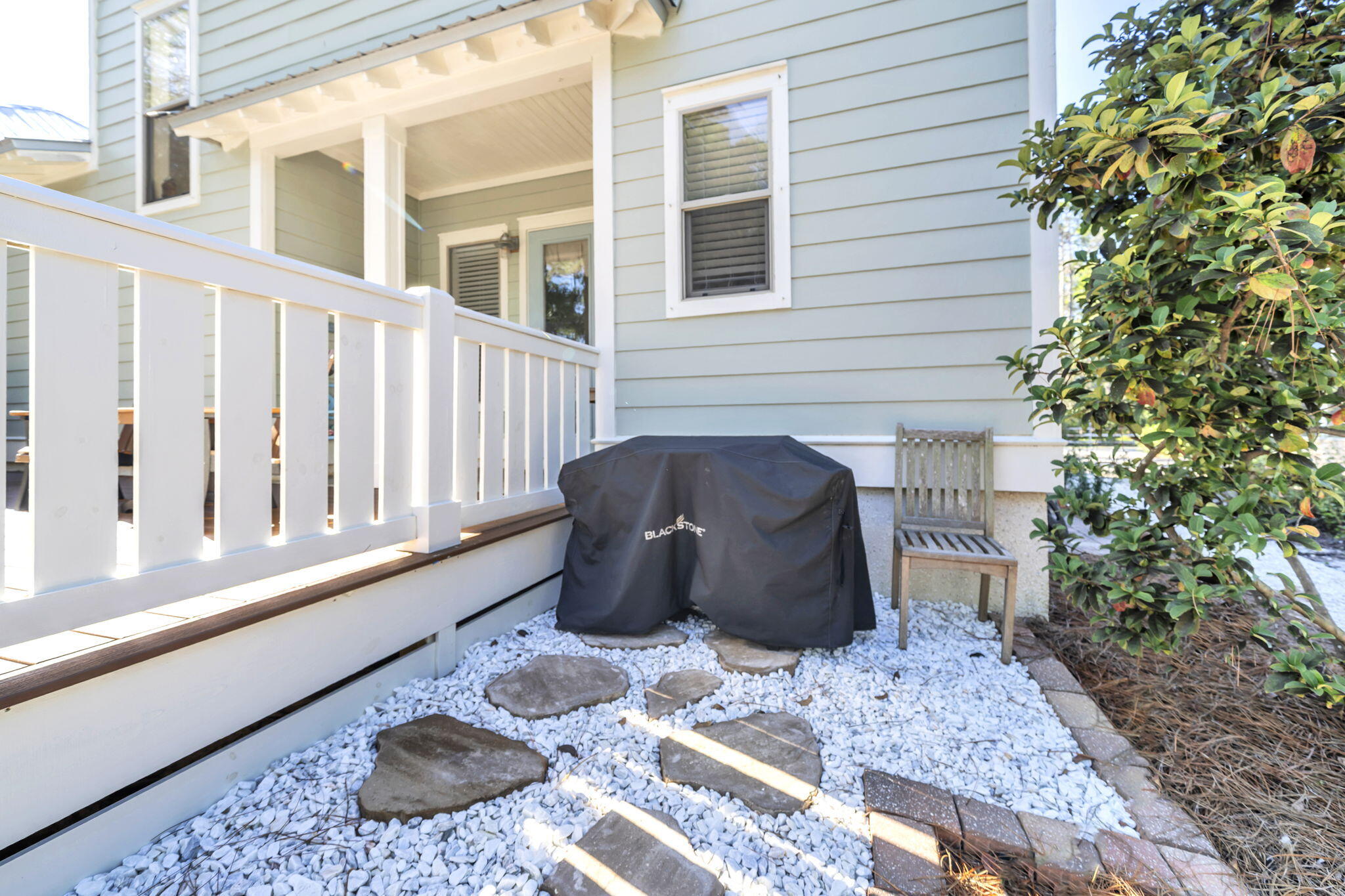 COTTAGES AT EASTERN LAKE - Residential
