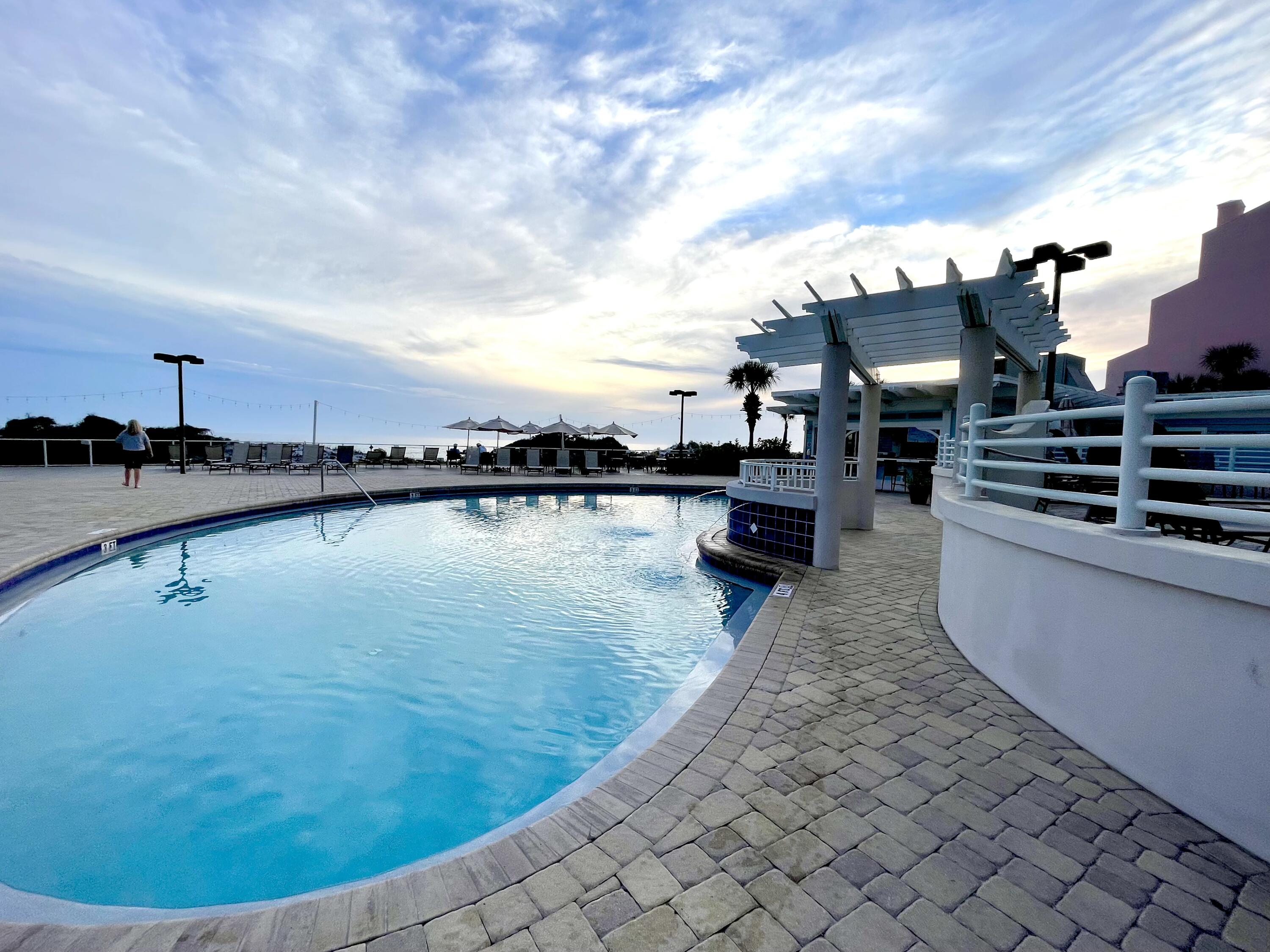 CAPTIVA AT TOPS'L - Residential