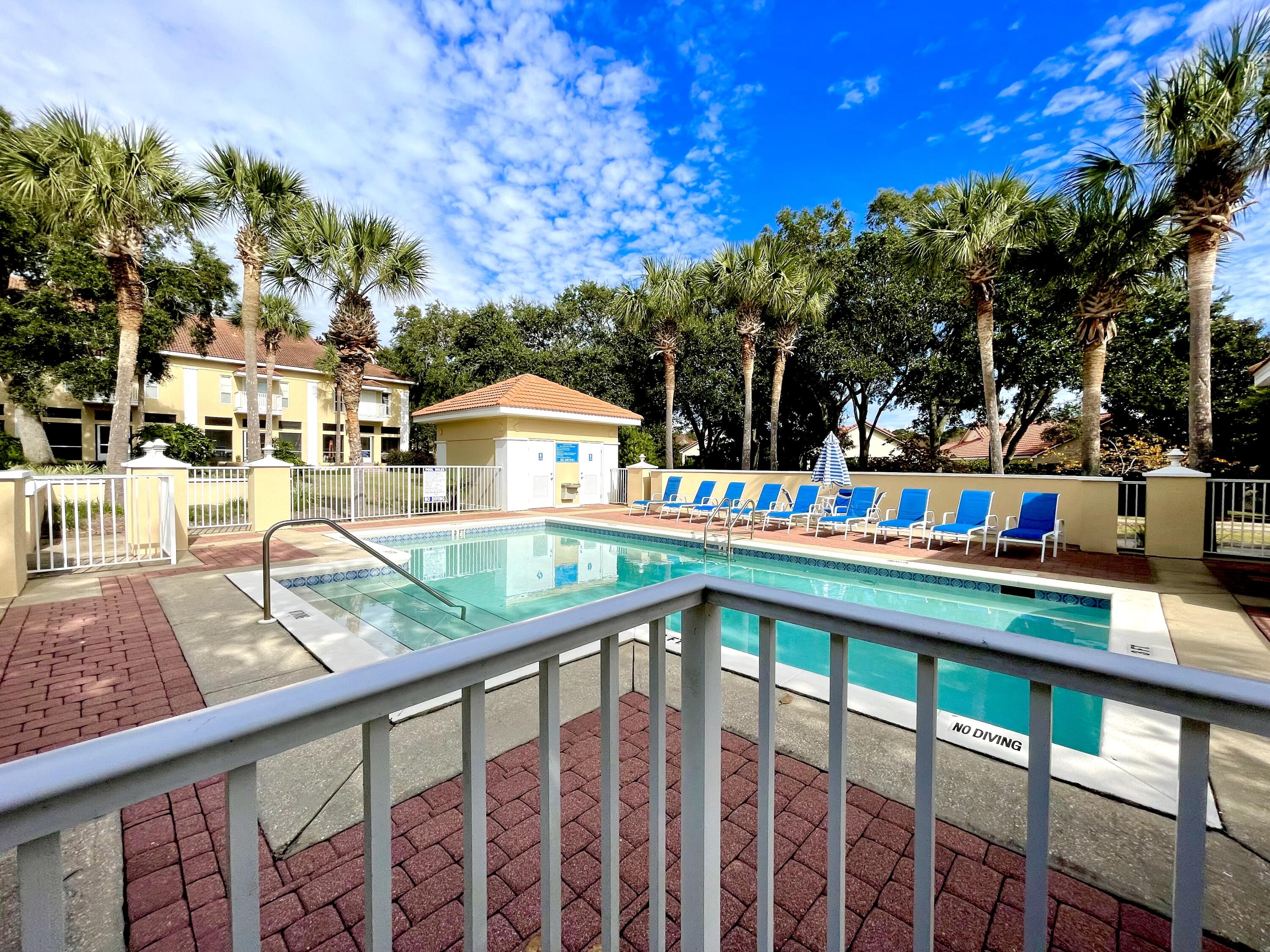 CAPTIVA AT TOPS'L - Residential