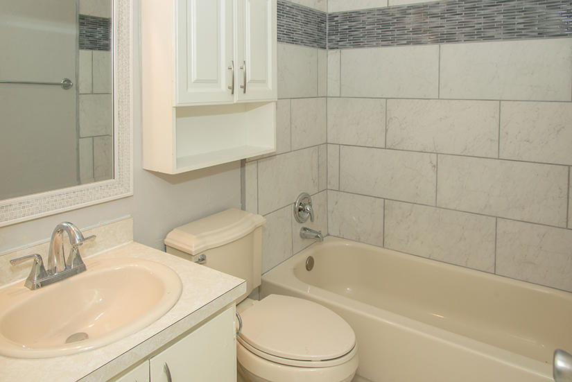 PINEHURST PARK - Residential Lease