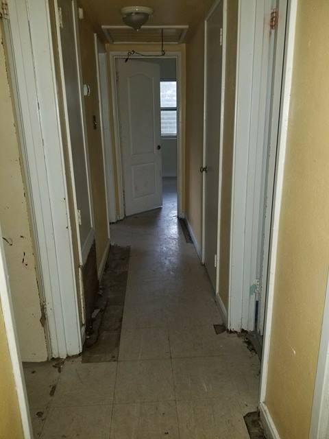 GARNIERS BEACH 2ND - Residential