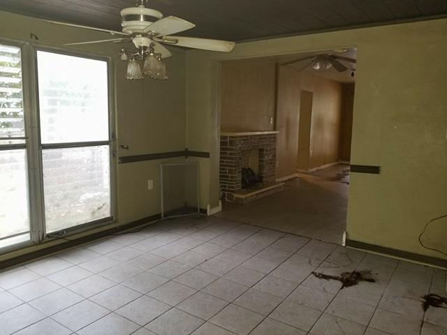 GARNIERS BEACH 2ND - Residential