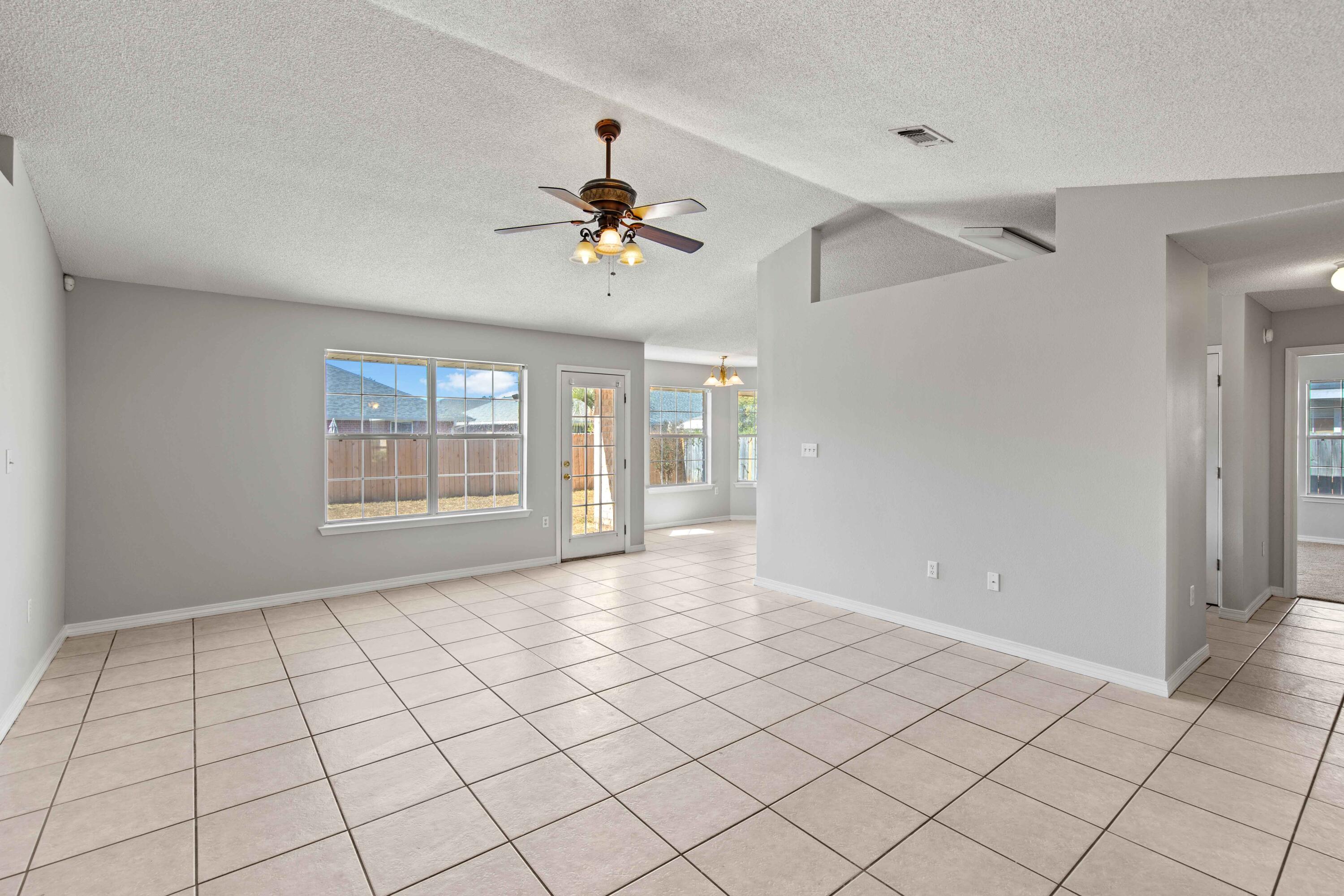 CREETWOODS - Residential