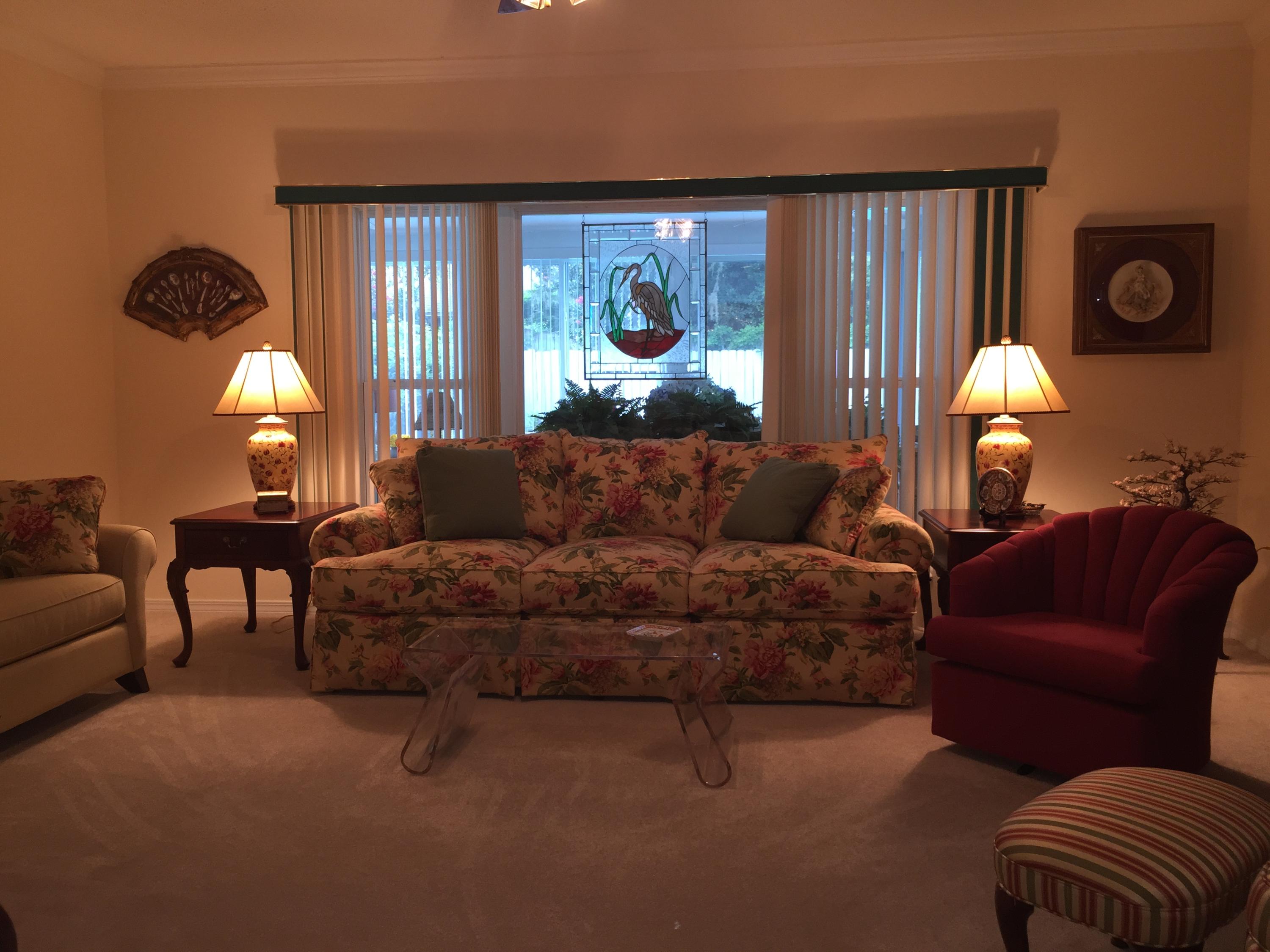 ROBLEDAL EST - Residential