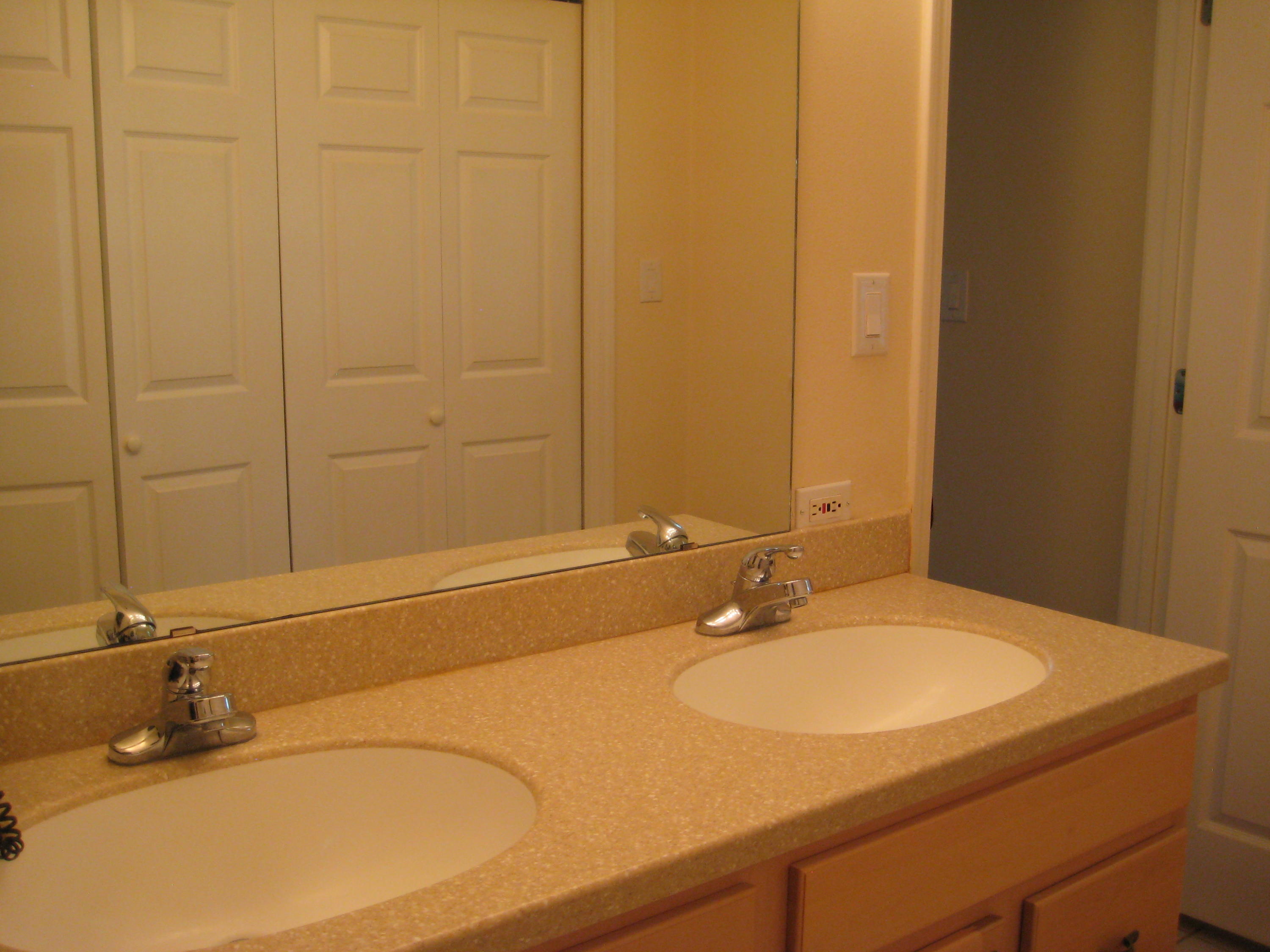 ROBLEDAL EST - Residential