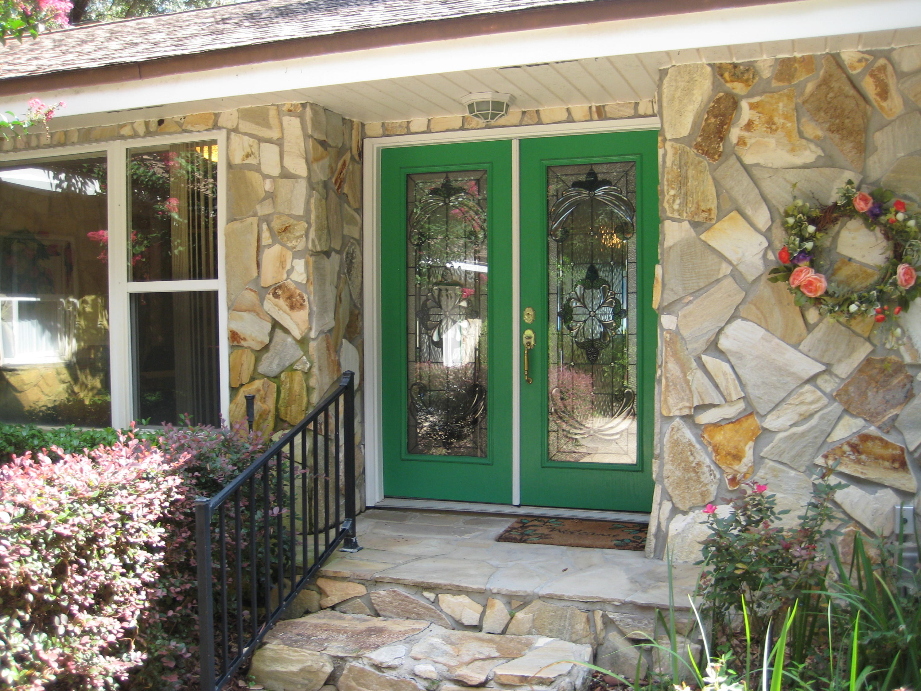 ROBLEDAL EST - Residential