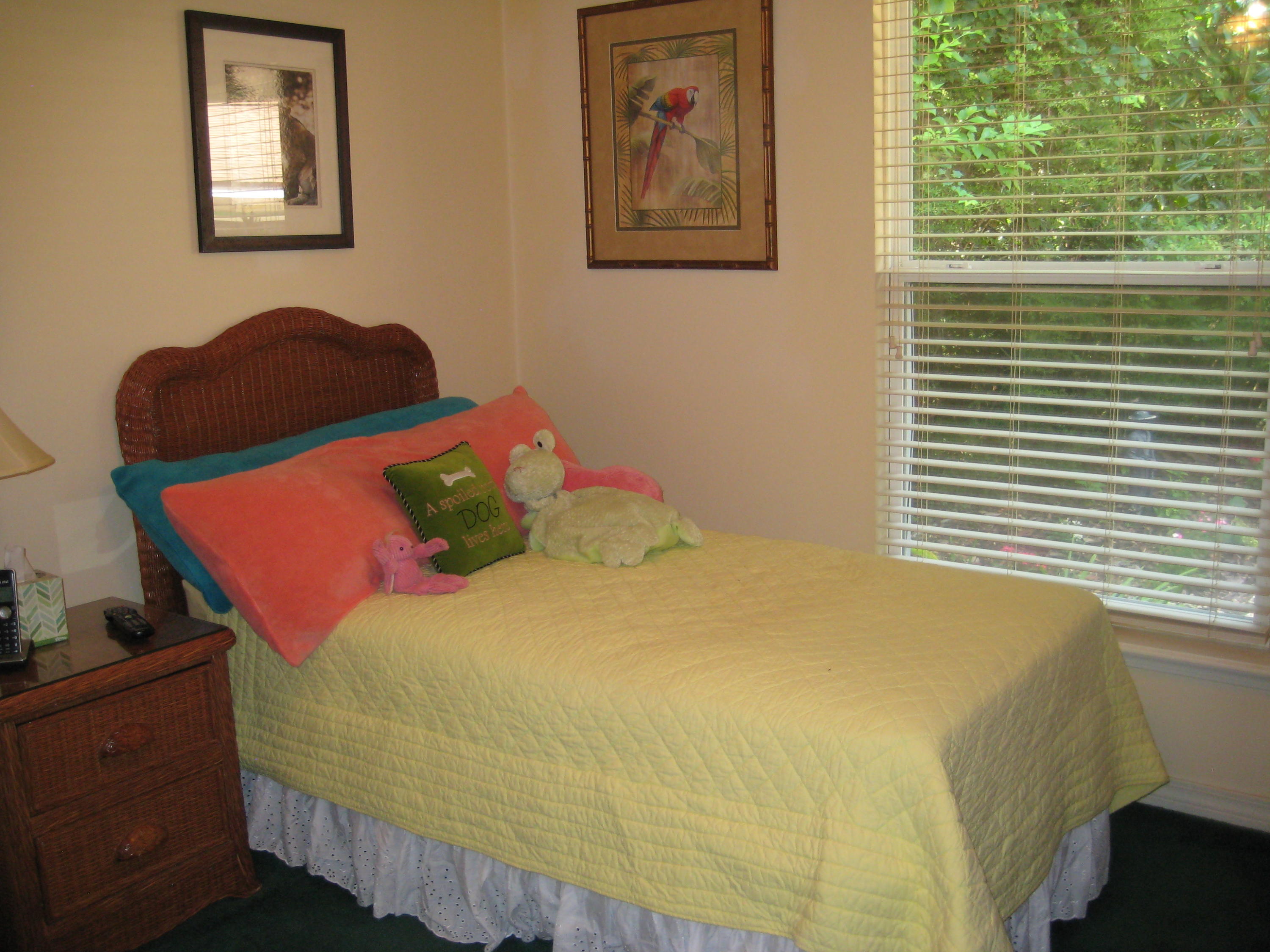 ROBLEDAL EST - Residential