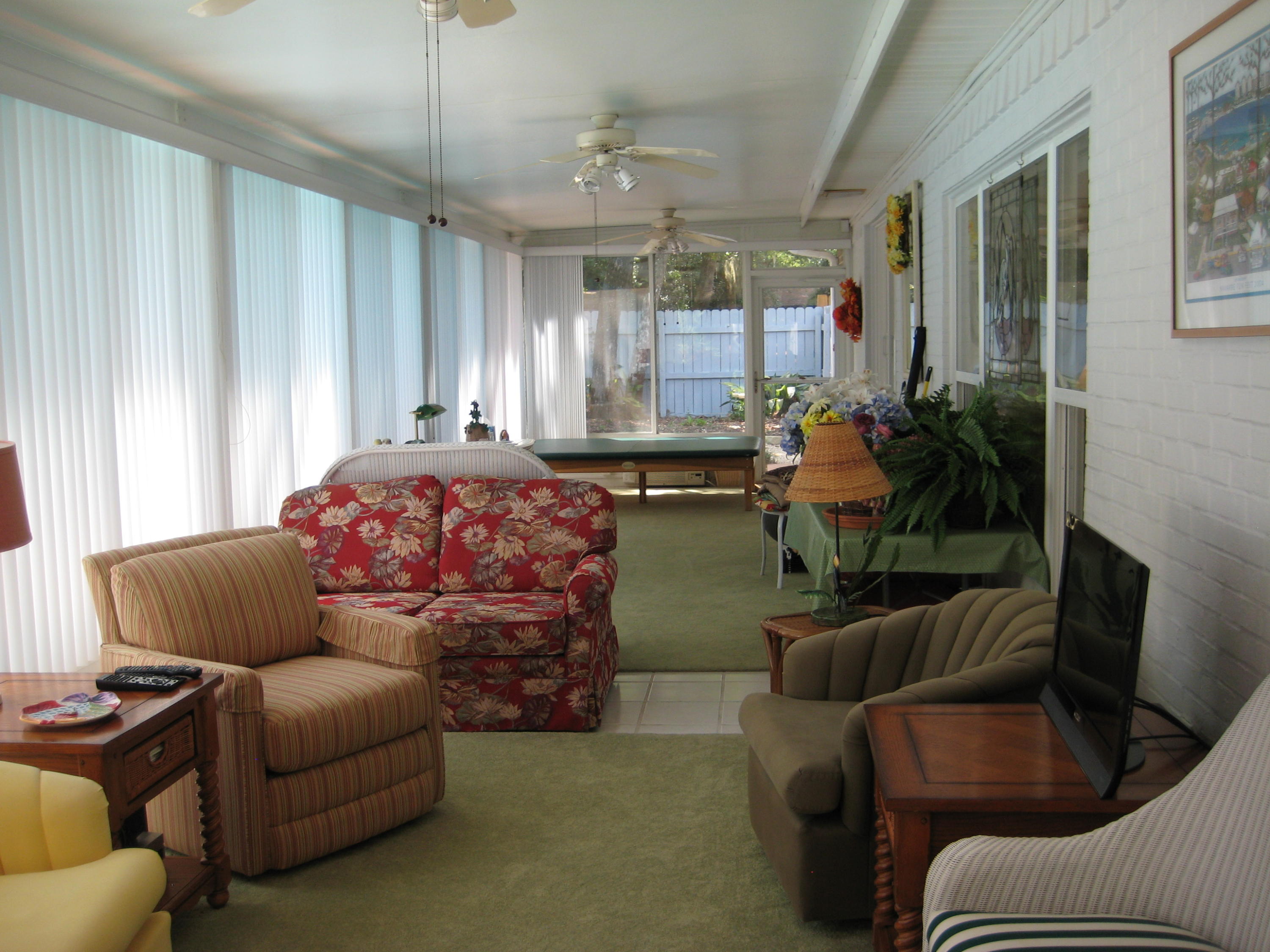 ROBLEDAL EST - Residential