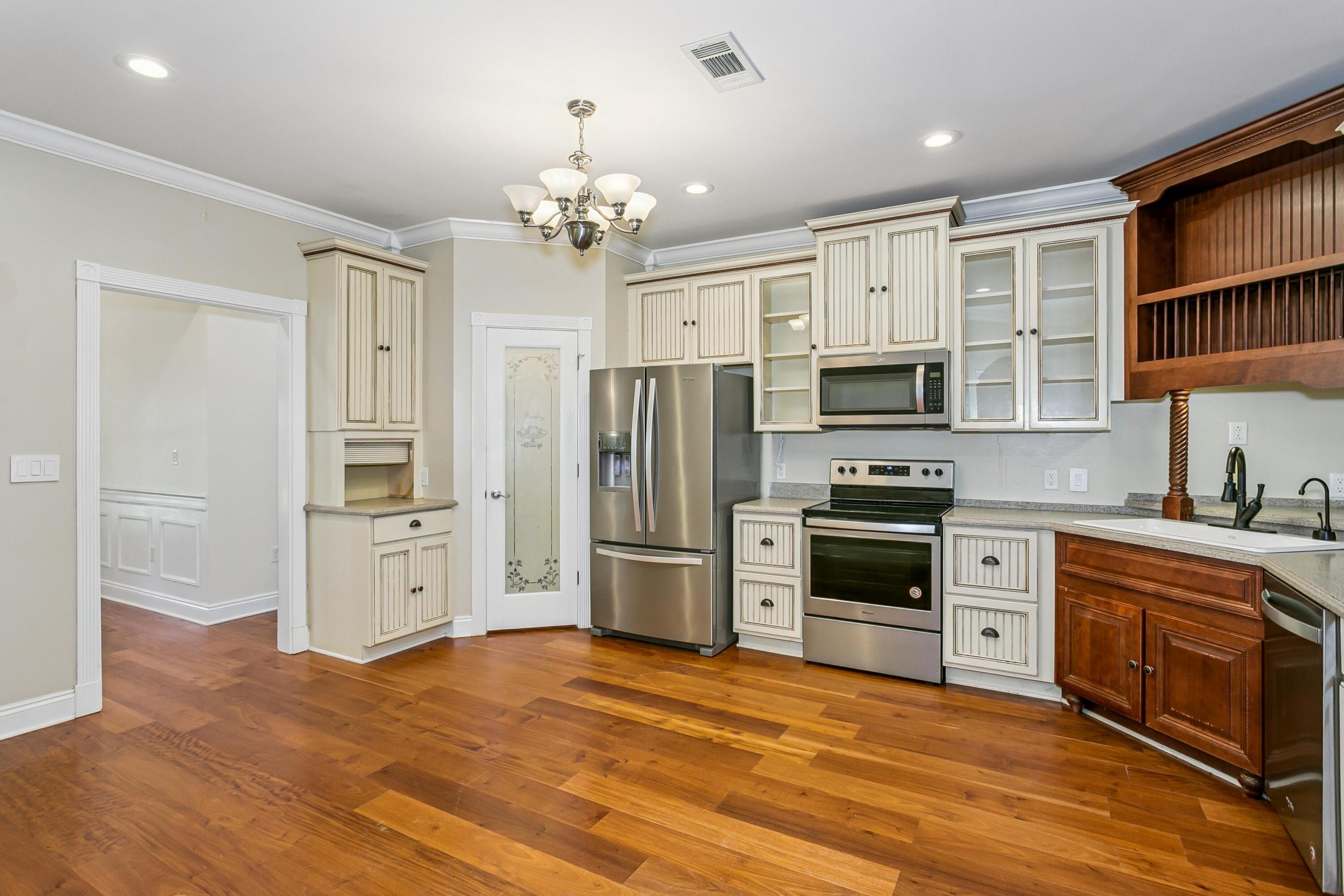 DORCHESTER PLACE - Residential