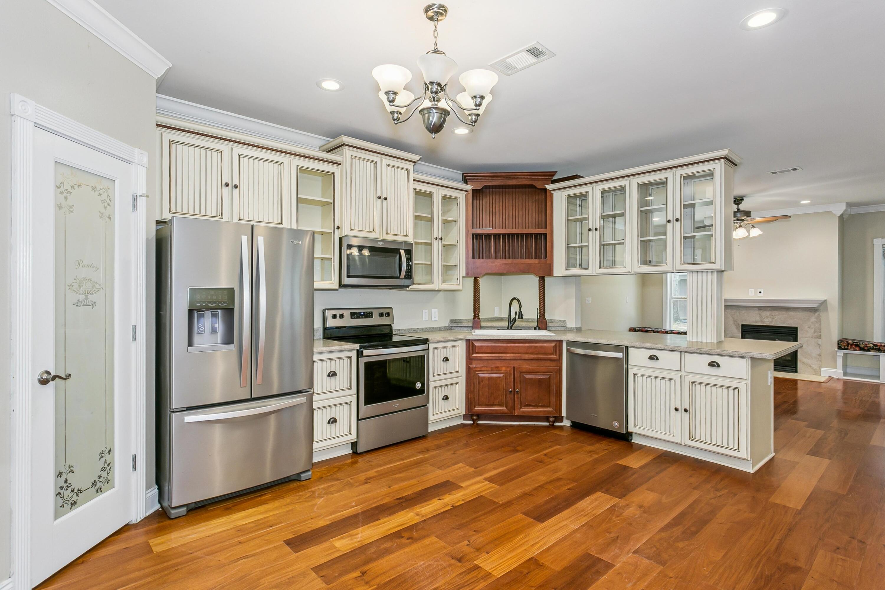 DORCHESTER PLACE - Residential