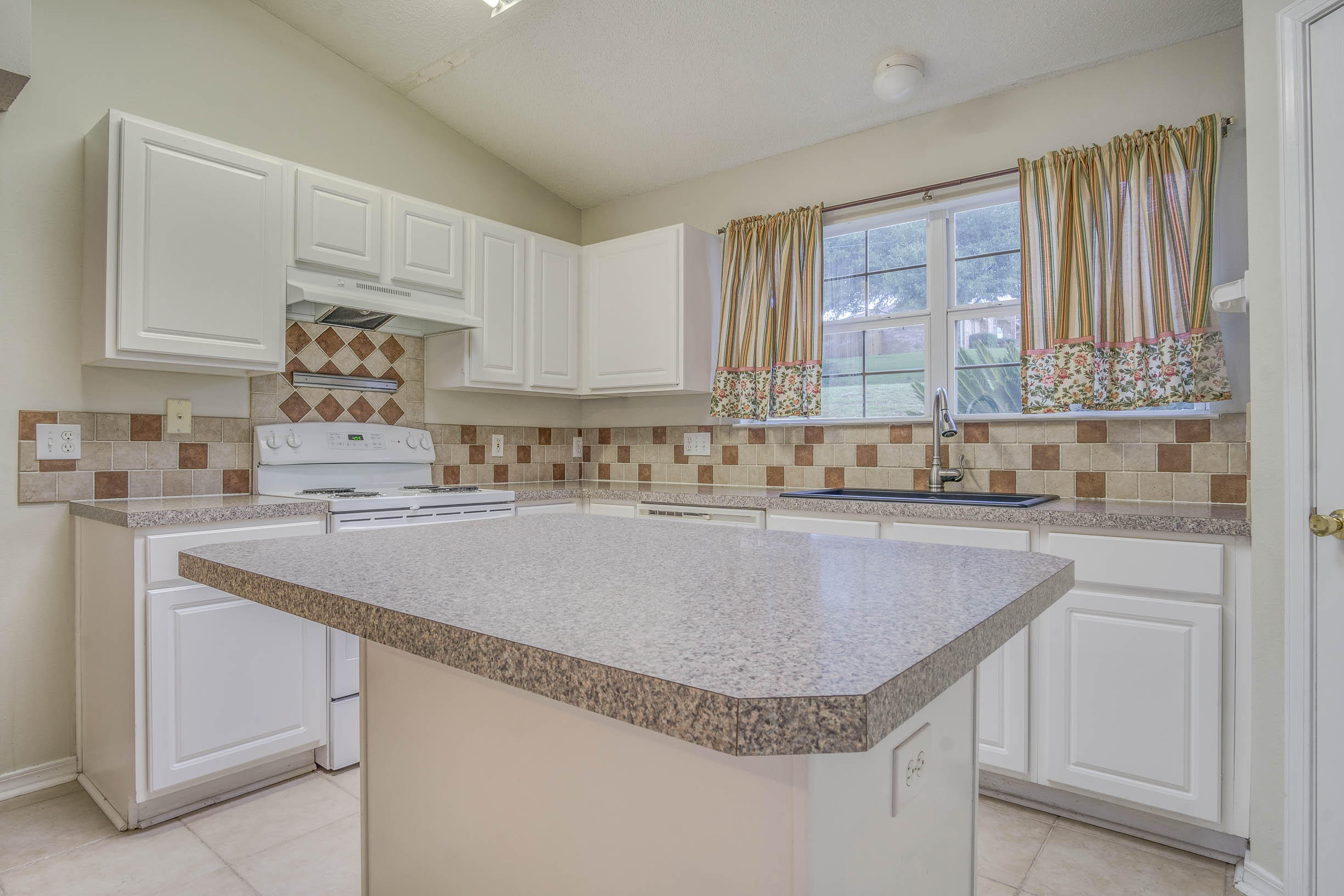 WESTVIEW ESTATES PH 2 - Residential