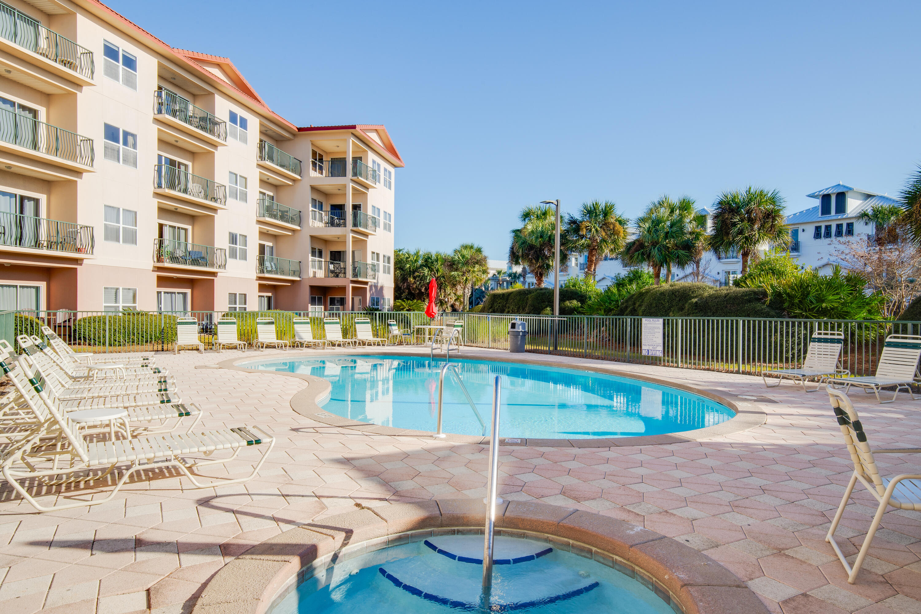 EMERALD WATERS - Residential