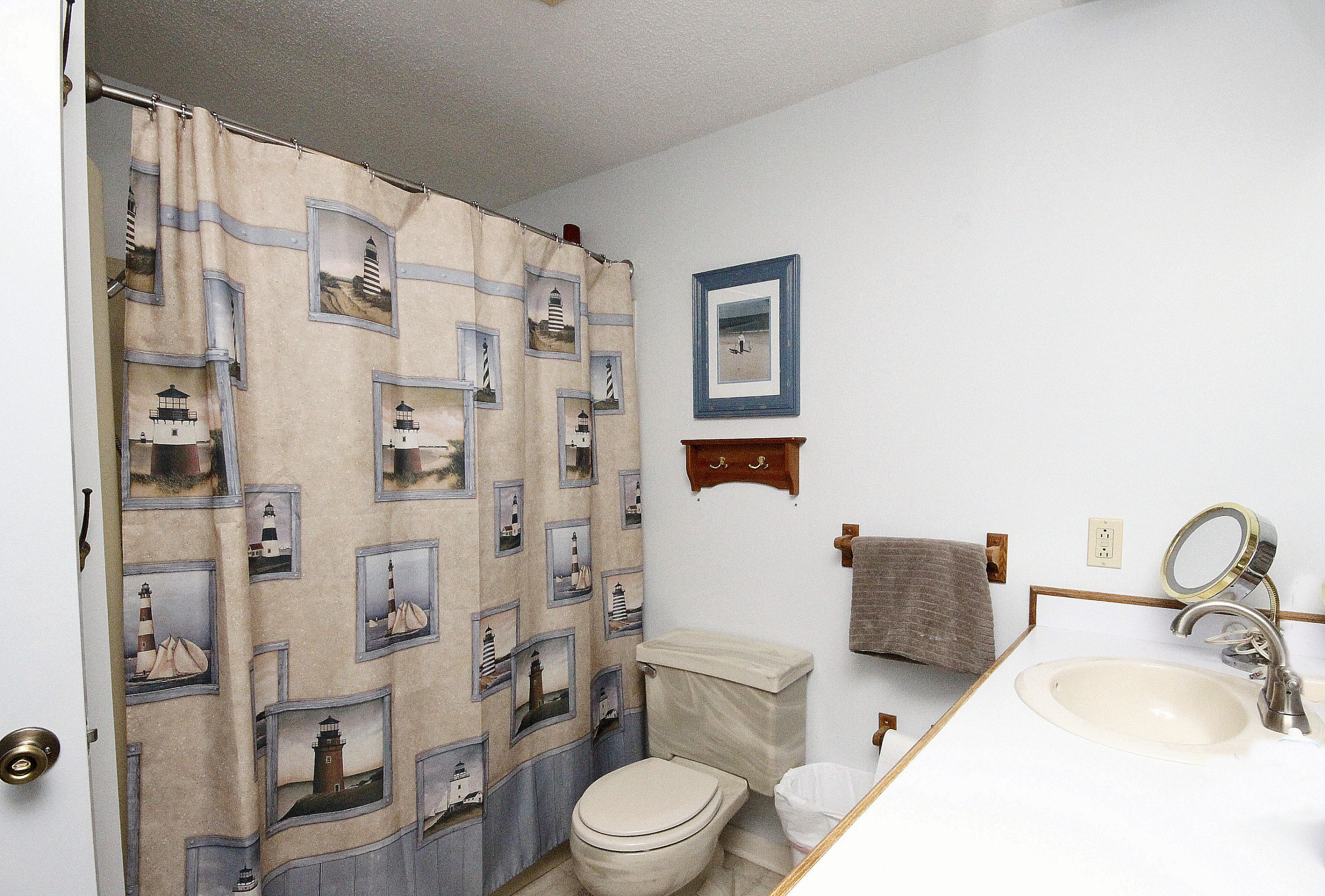 GARNIERS BEACH 6TH - Residential