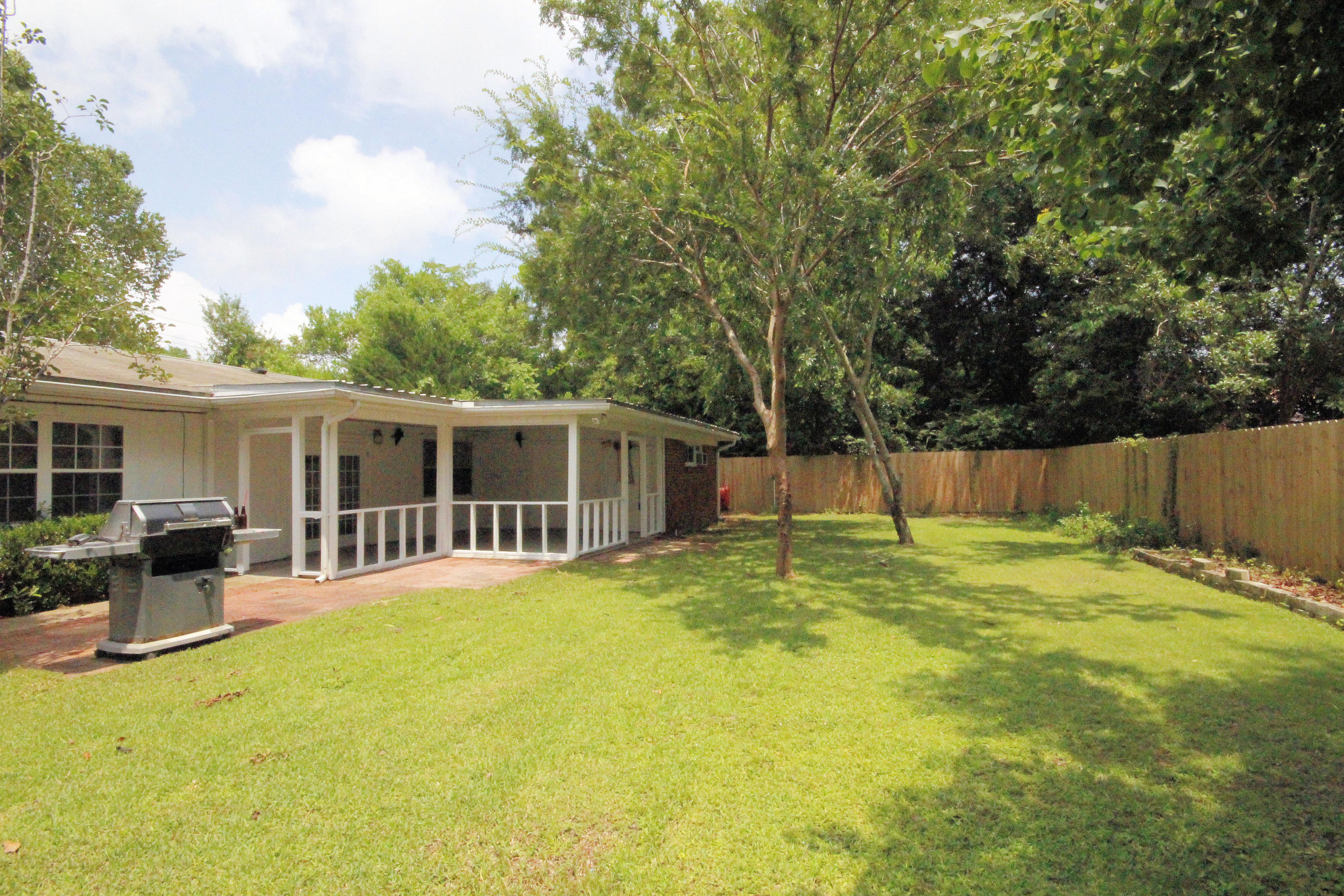 GARNIERS BEACH 6TH - Residential