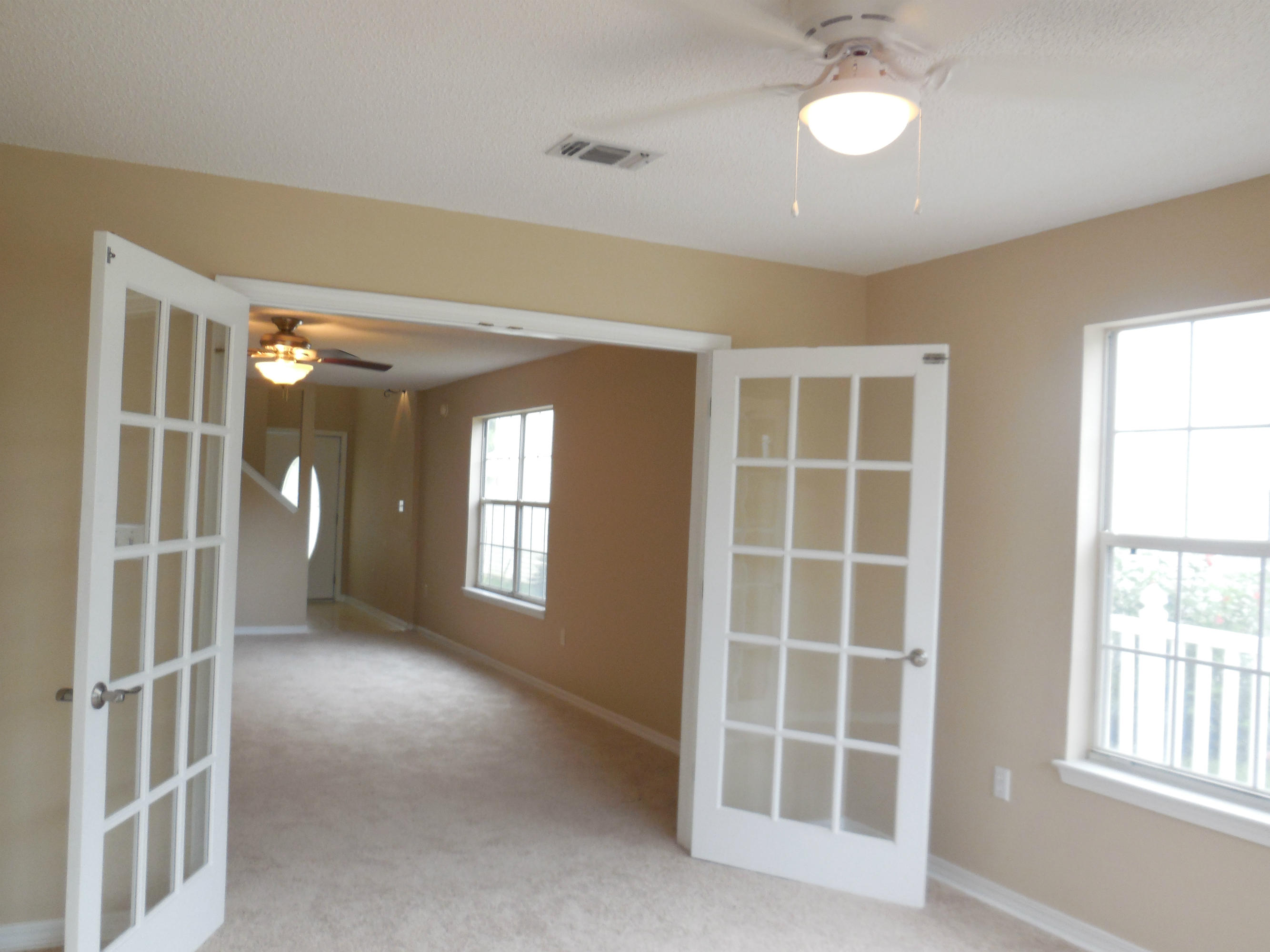 TWIN LAKES ESTATES - Residential