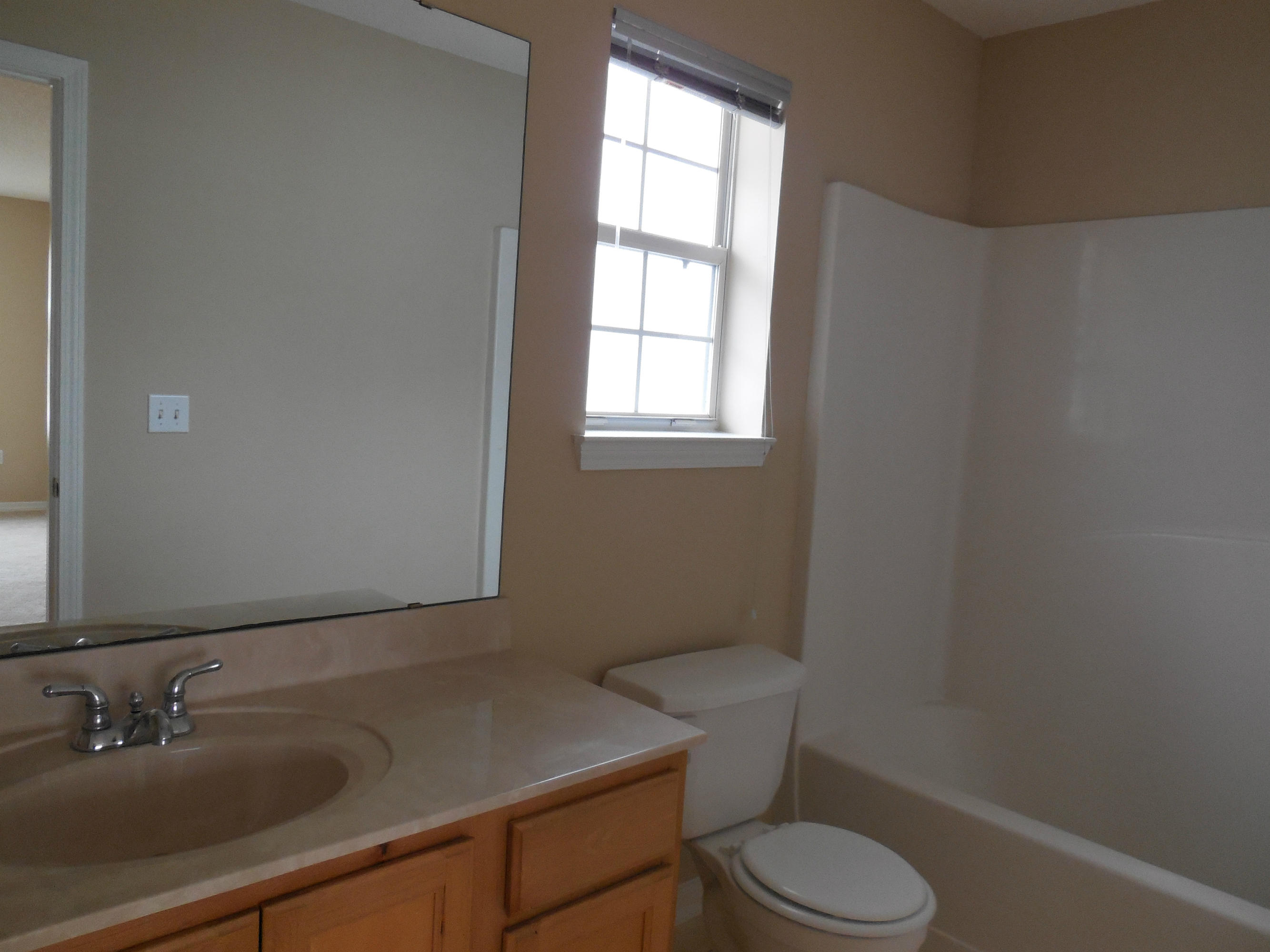 TWIN LAKES ESTATES - Residential