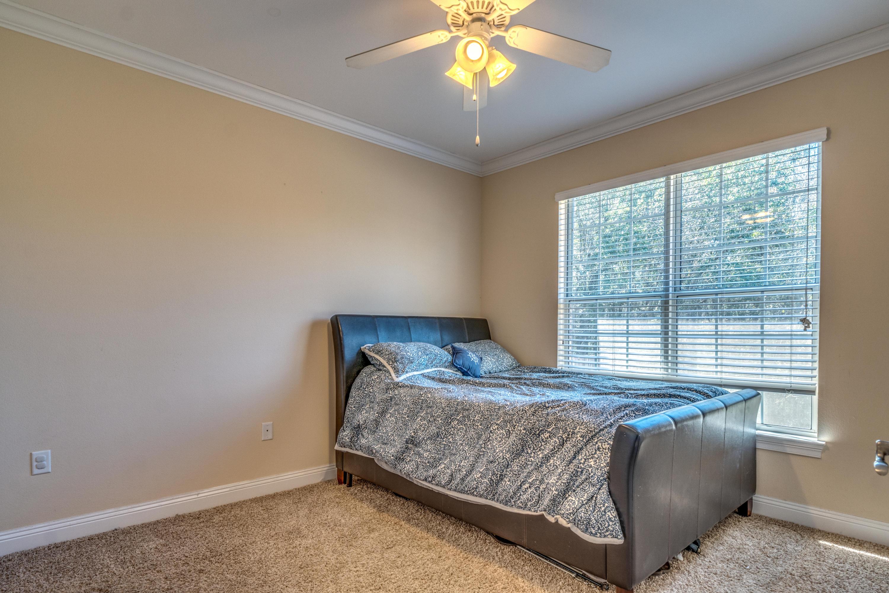 WALTON OAKS TOWNHOMES - Residential