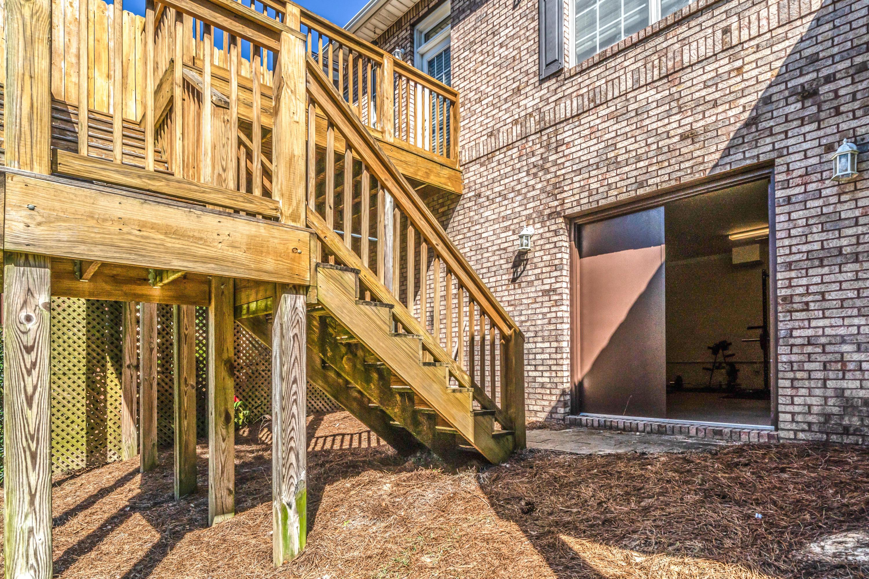 WALTON OAKS TOWNHOMES - Residential