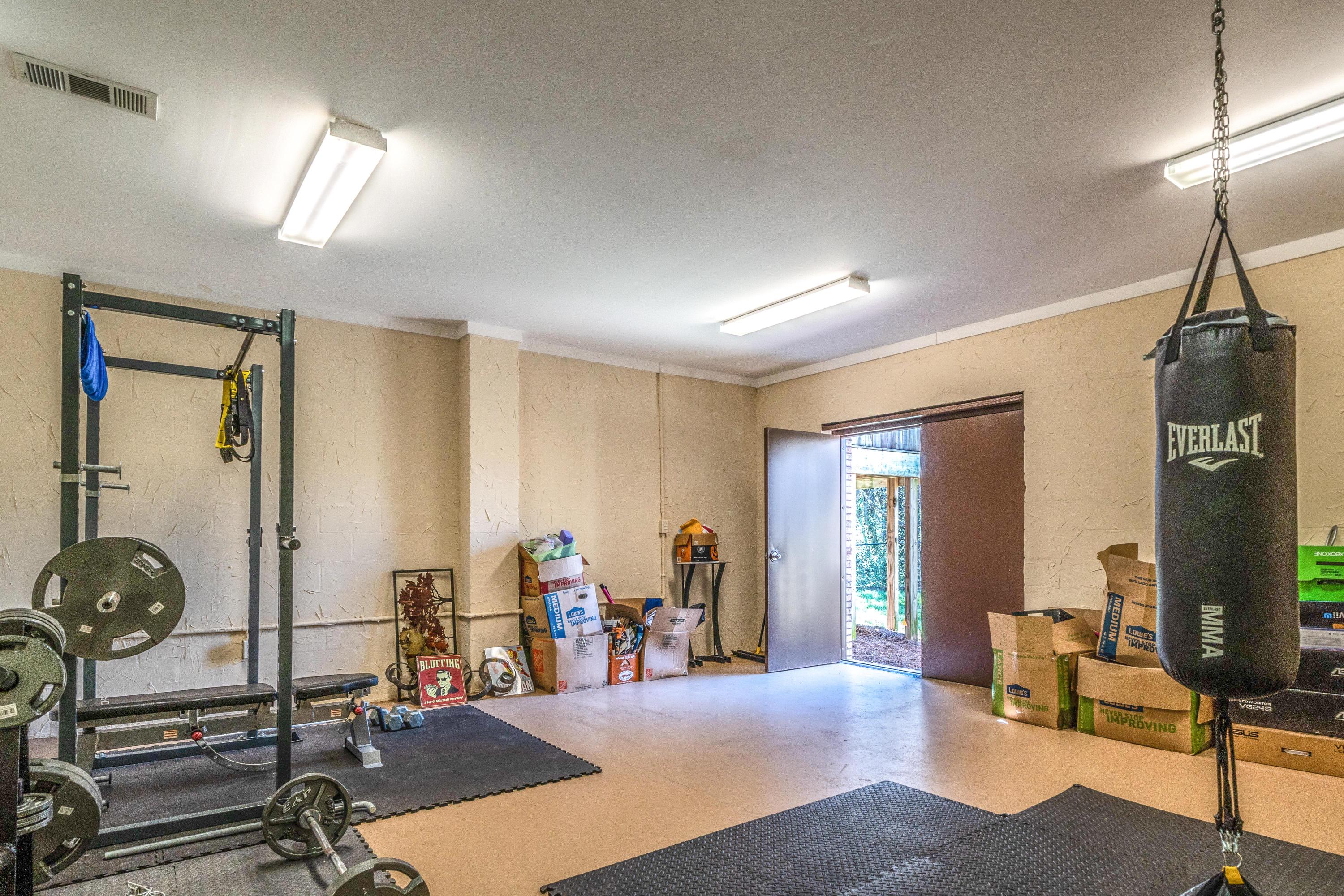 WALTON OAKS TOWNHOMES - Residential