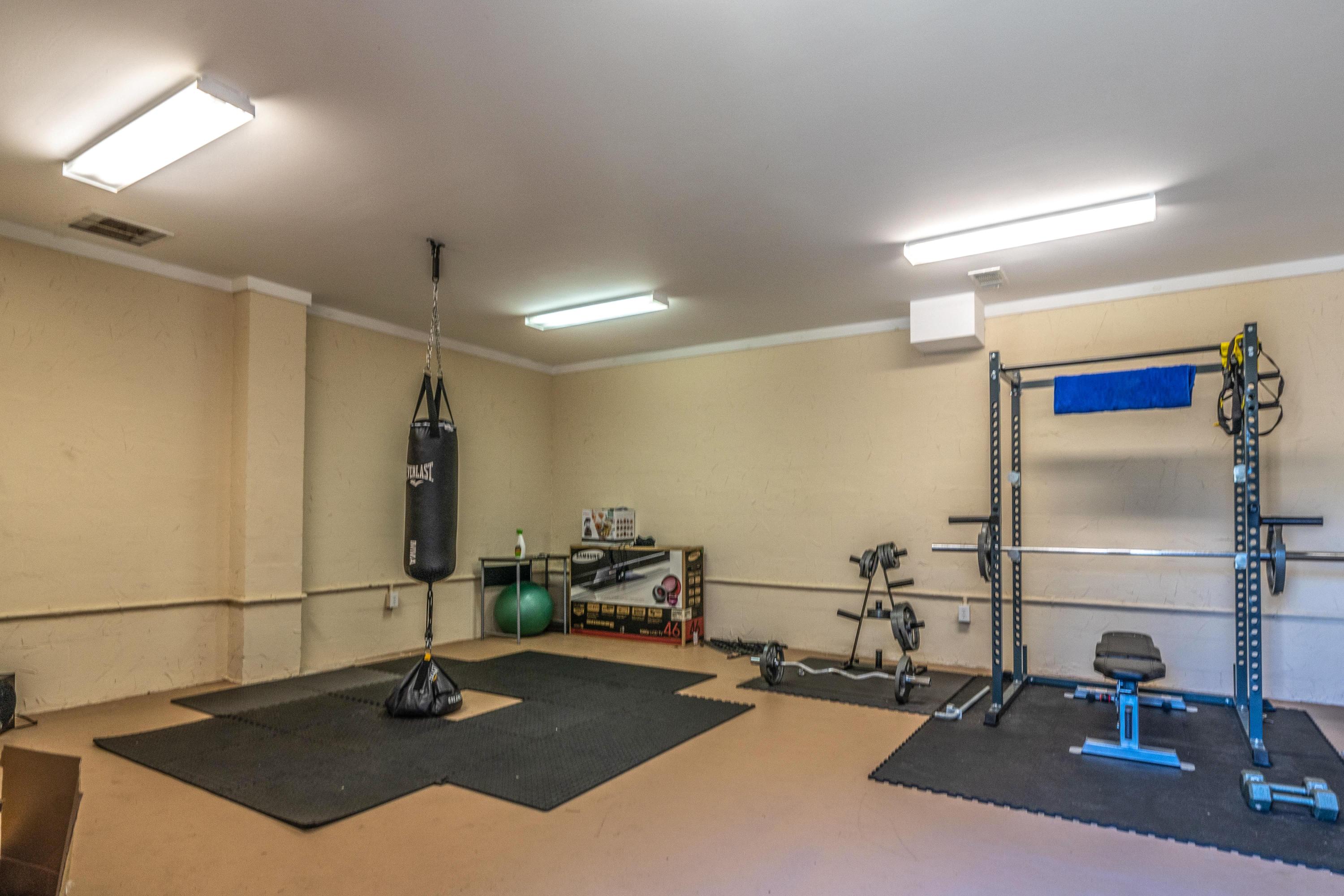 WALTON OAKS TOWNHOMES - Residential