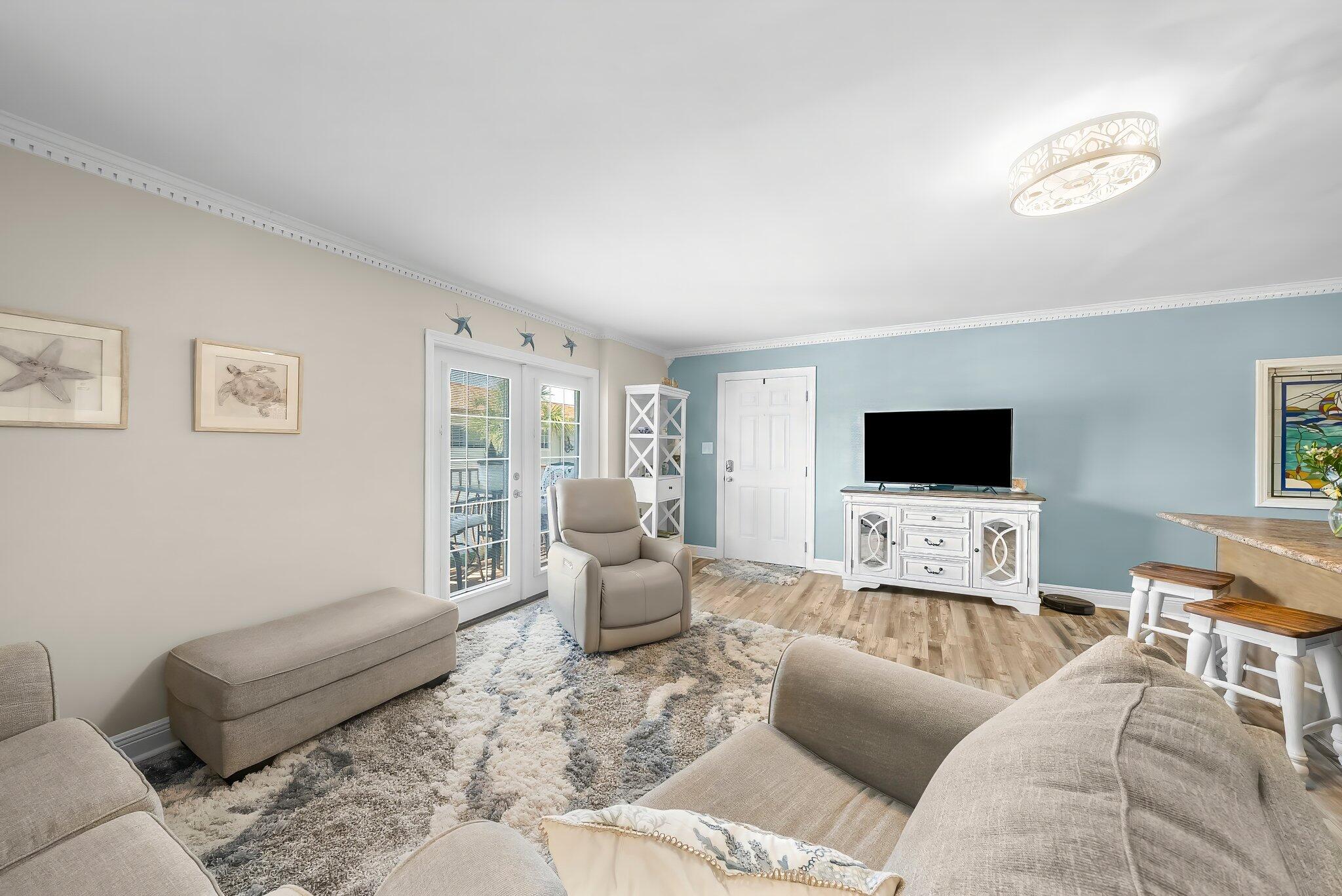 LANDMARK CONDO - Residential