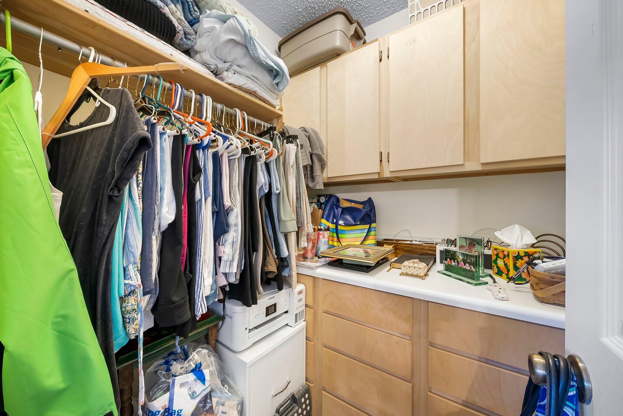 LANDMARK CONDO - Residential