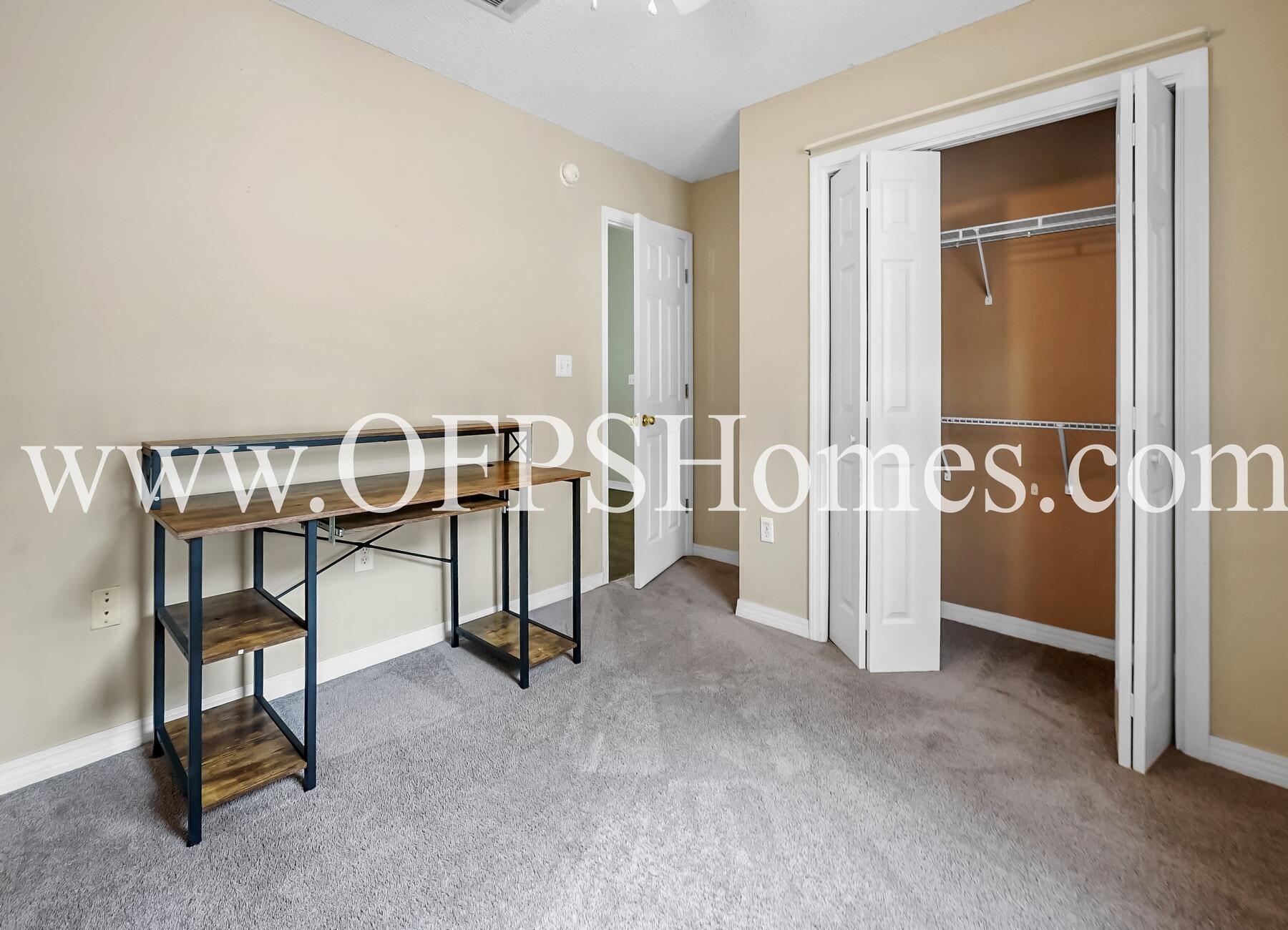 OAKDALE MINI FARMS - Residential Lease