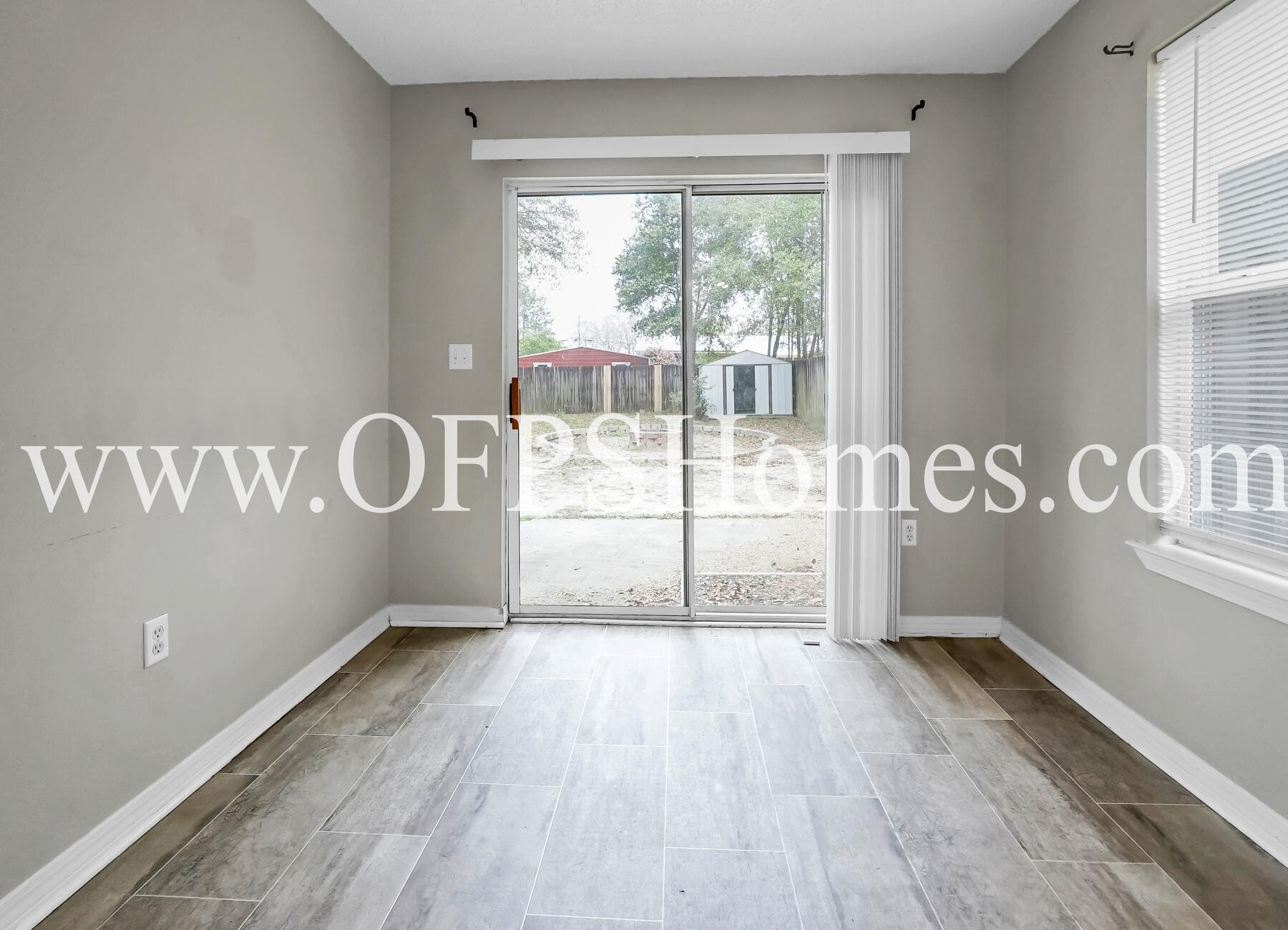 OAKDALE MINI FARMS - Residential Lease