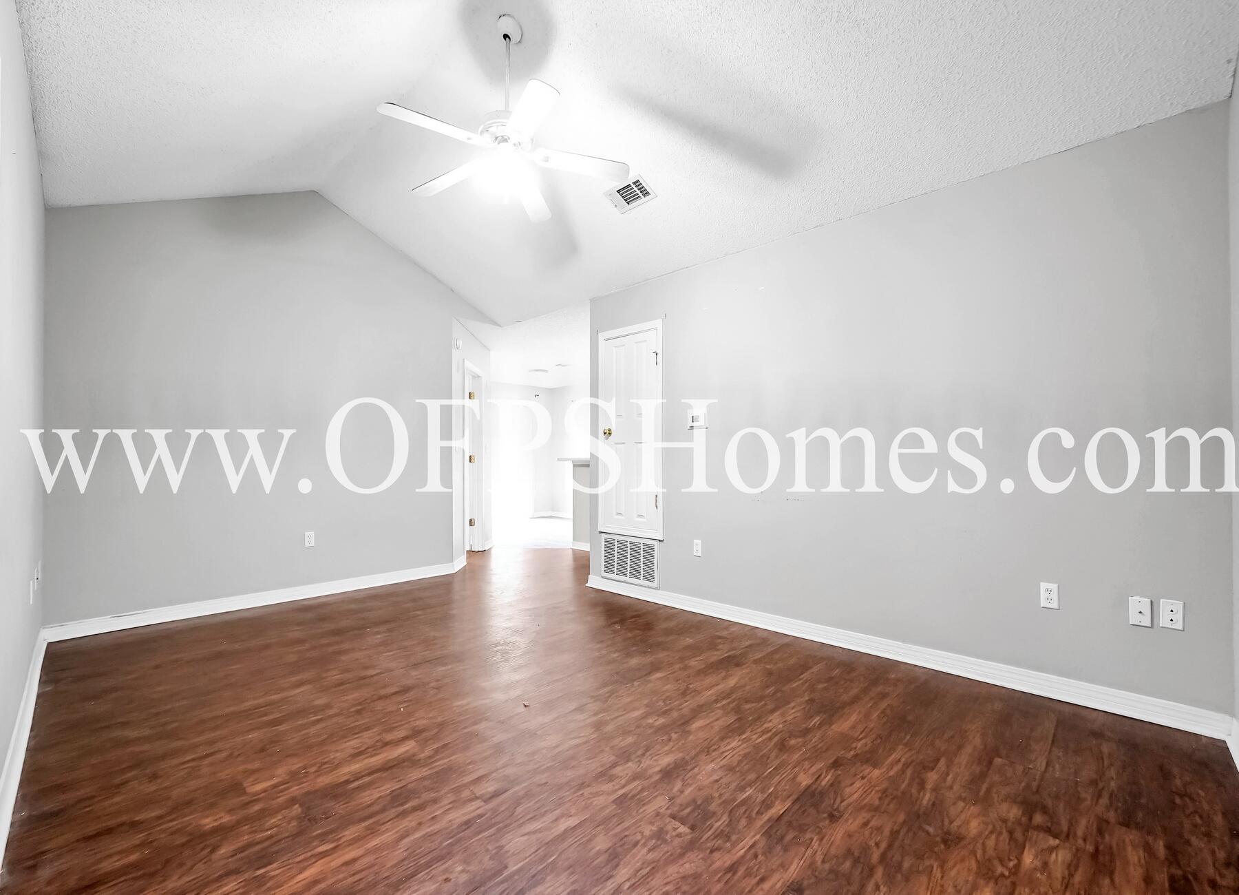 OAKDALE MINI FARMS - Residential Lease