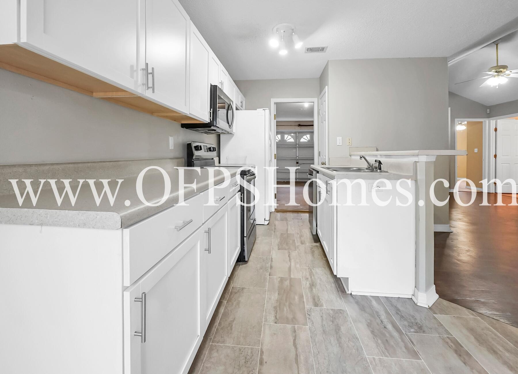 OAKDALE MINI FARMS - Residential Lease