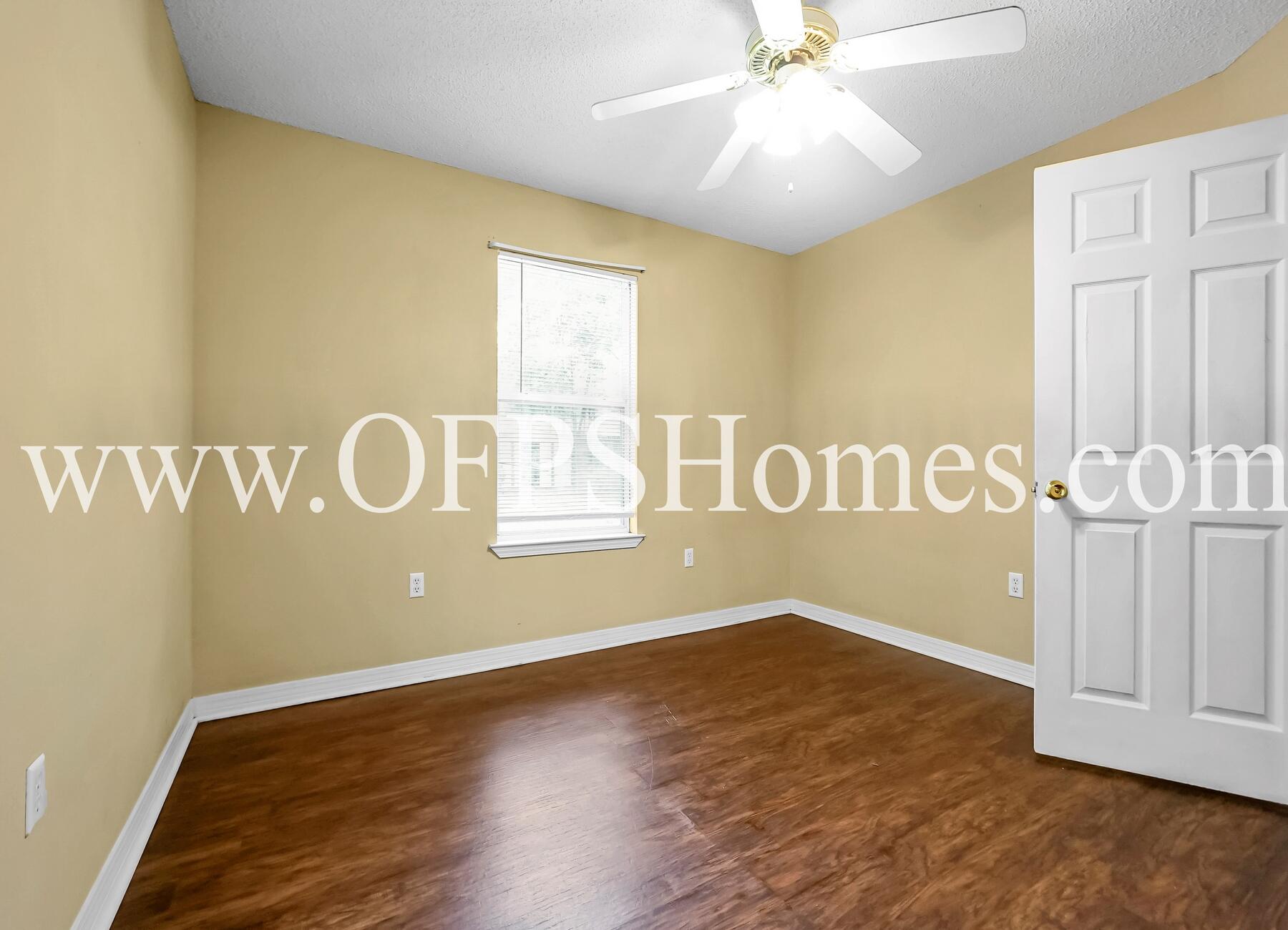 OAKDALE MINI FARMS - Residential Lease