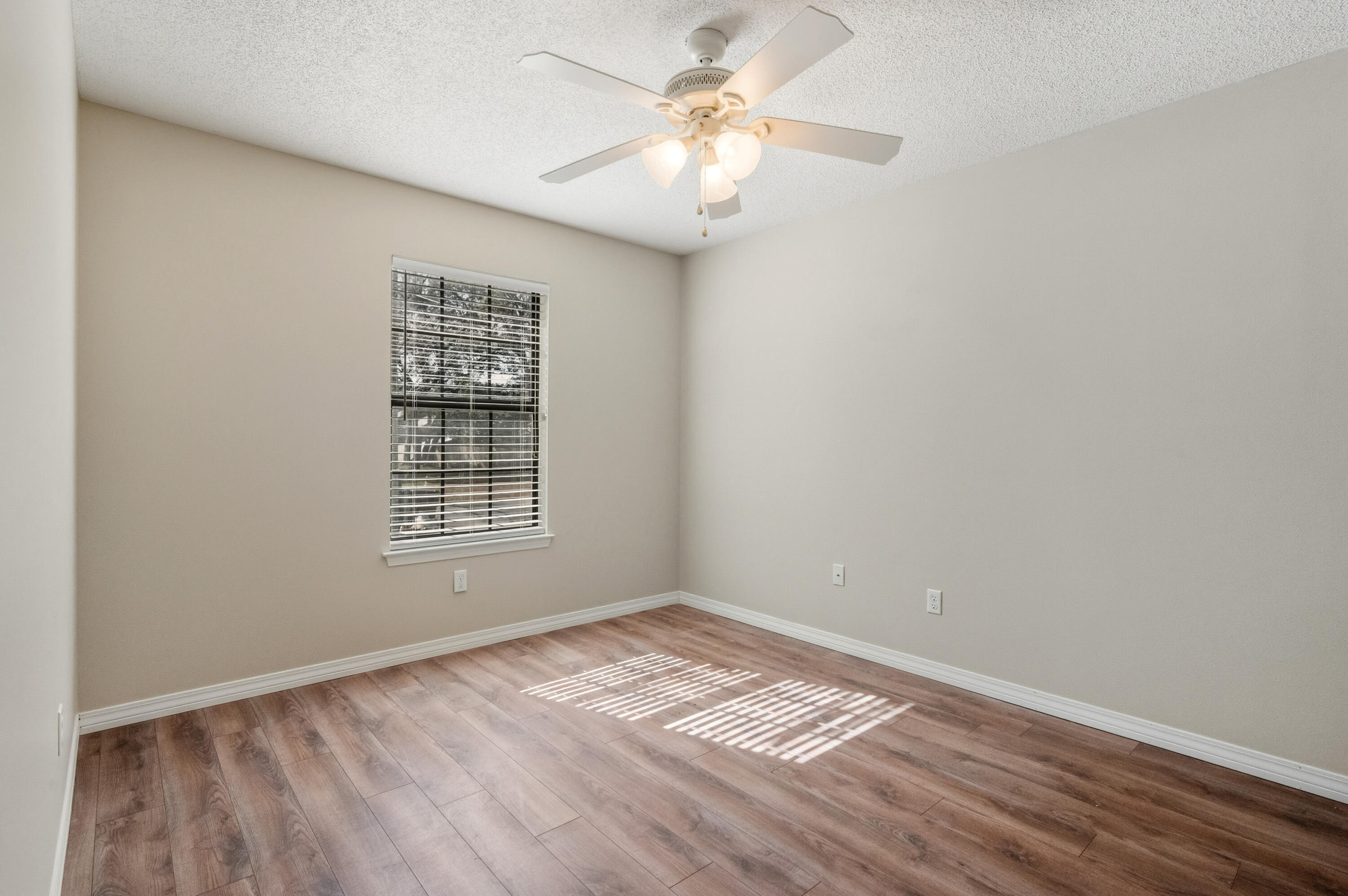 VALPARAISO PINECREST 3 - Residential