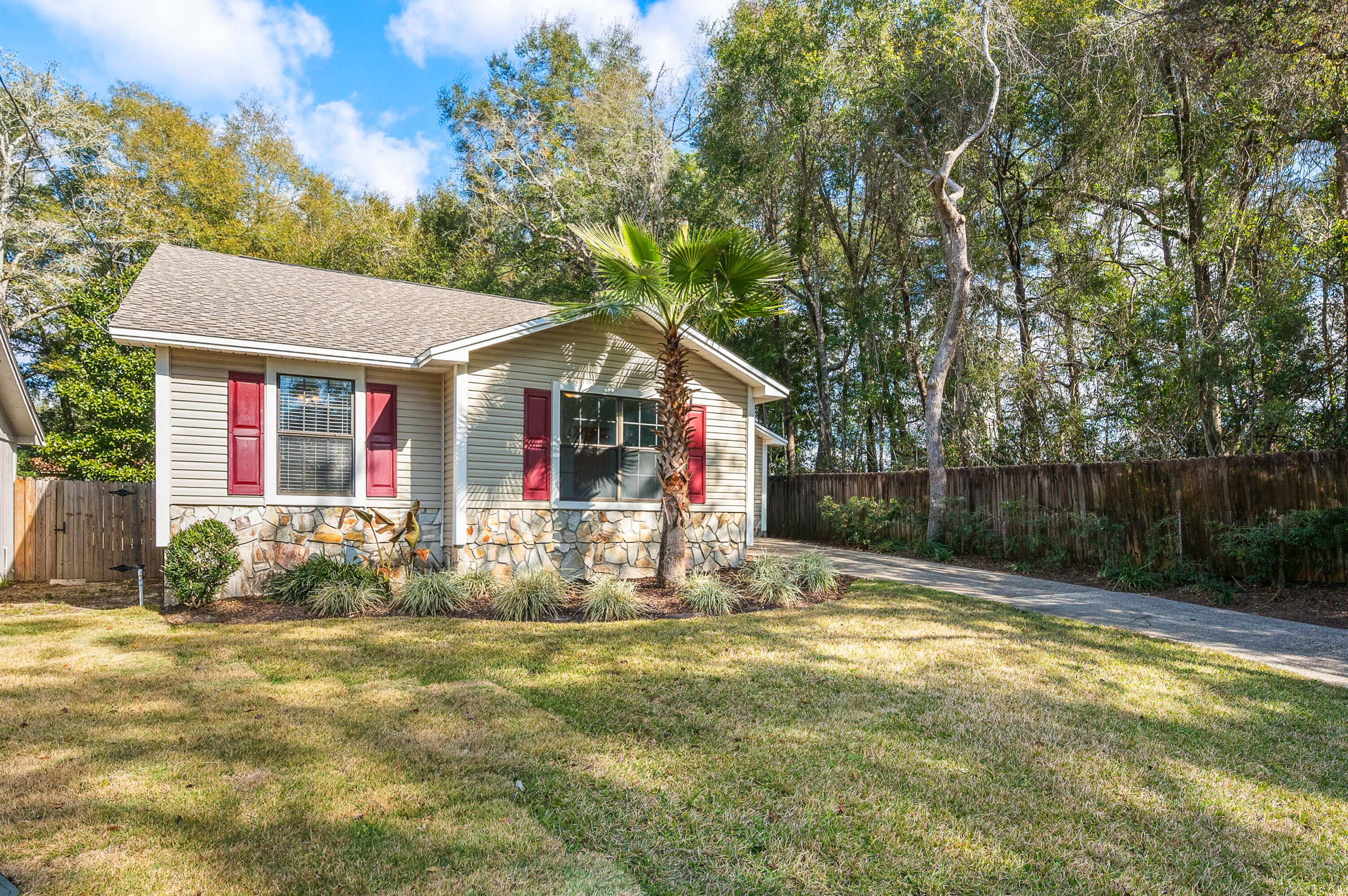 VALPARAISO PINECREST 3 - Residential