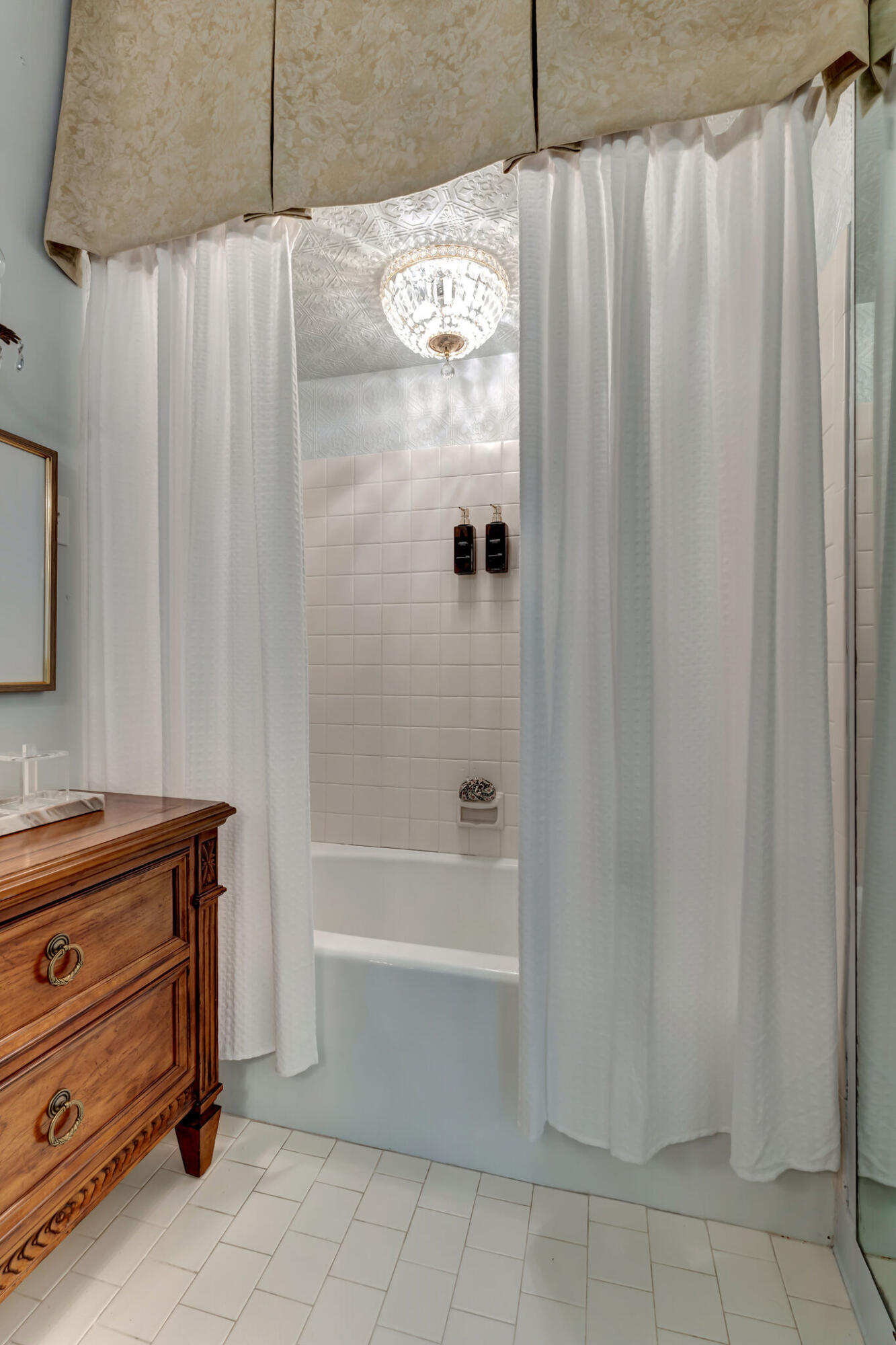 TIDES OF DESTIN - Residential