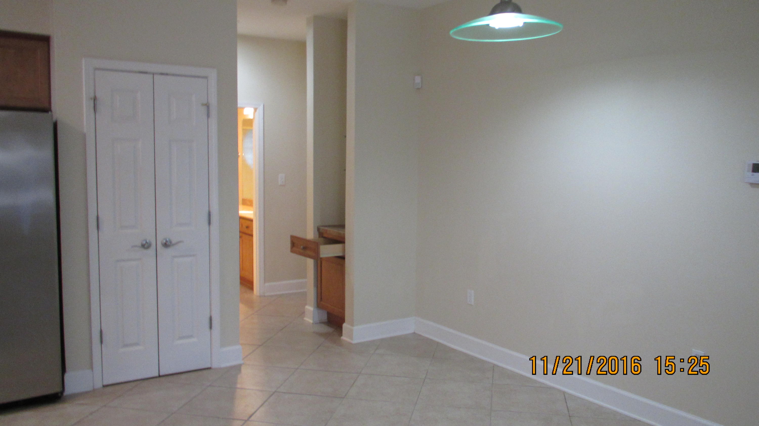 SHELL HARBOR CONDOMI - Residential Lease